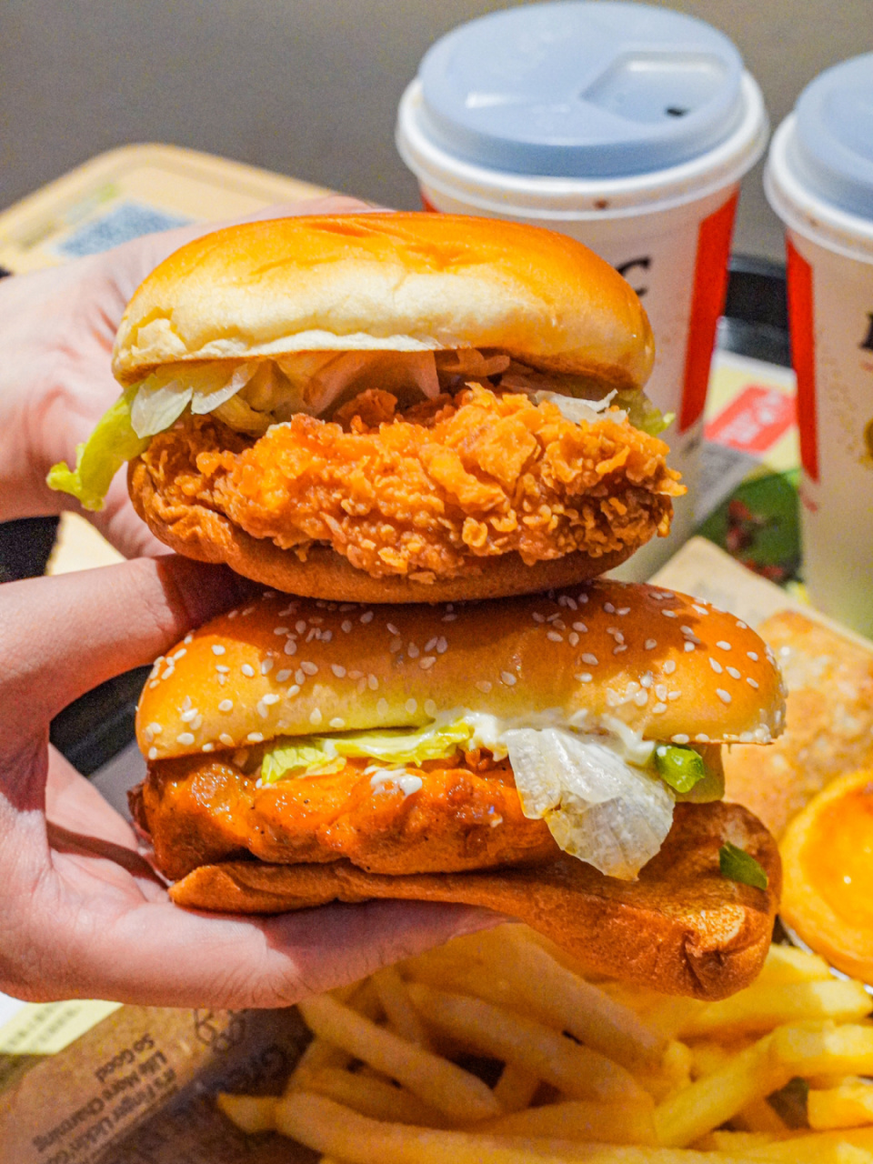 麦麦的穷鬼套餐又又涨价了 我果断选kfc 肯德基降价ok三件套 19.