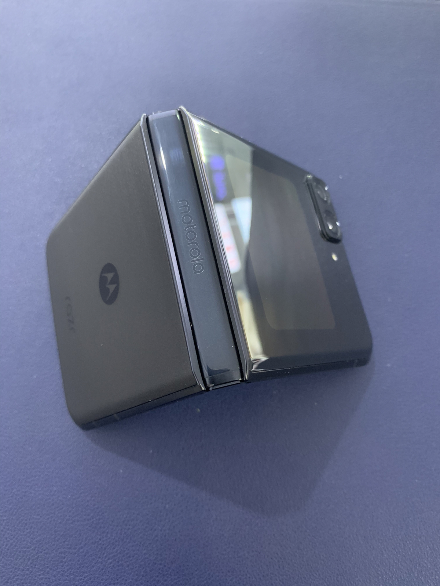 摩托罗拉moto razr 2022 无缝准镜面折叠 内外大双屏 全新骁龙8 不