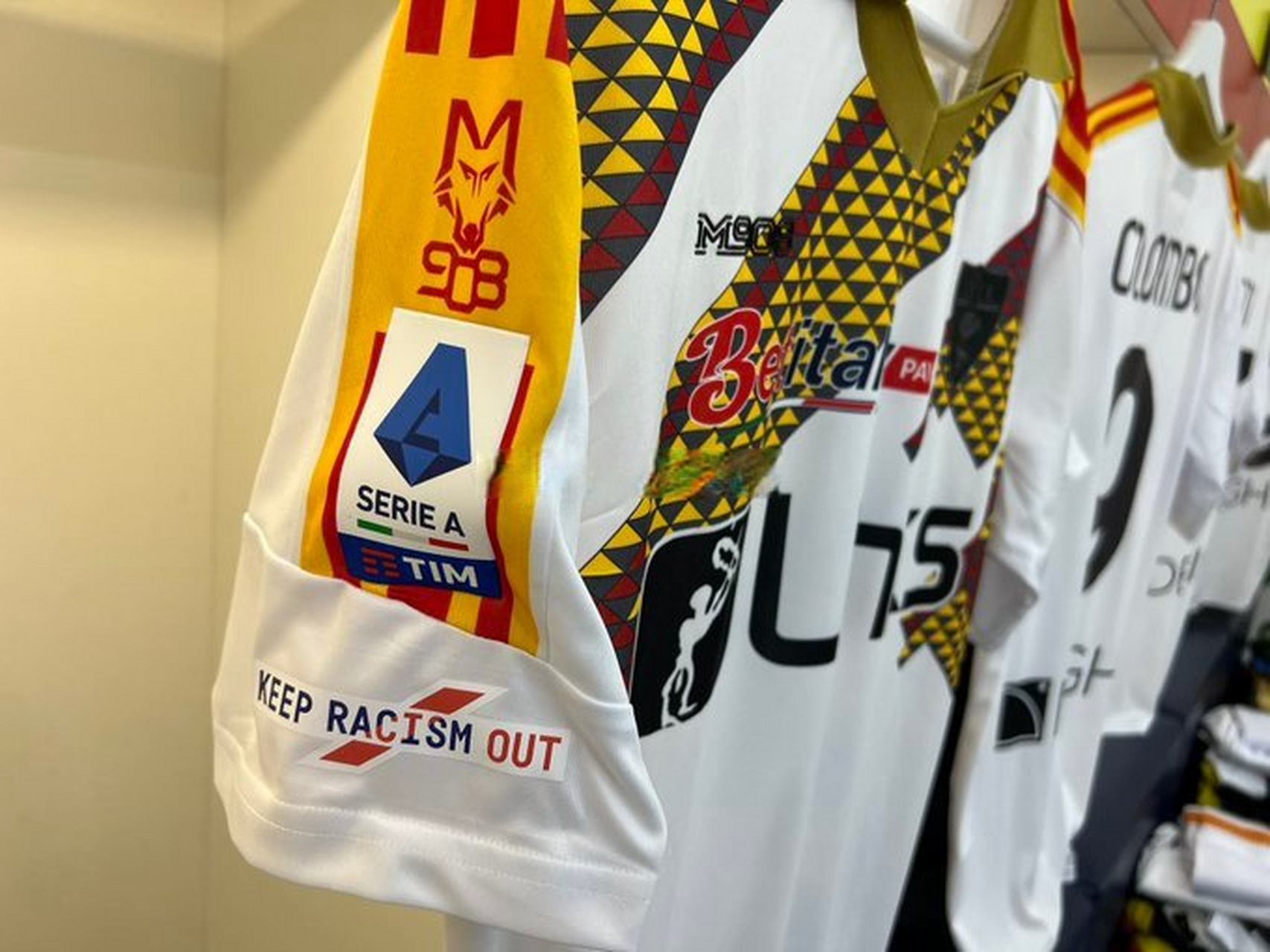 莱切vs都灵#意甲#  本场比赛莱切将身穿纪念版球衣以庆祝俱乐部成立11