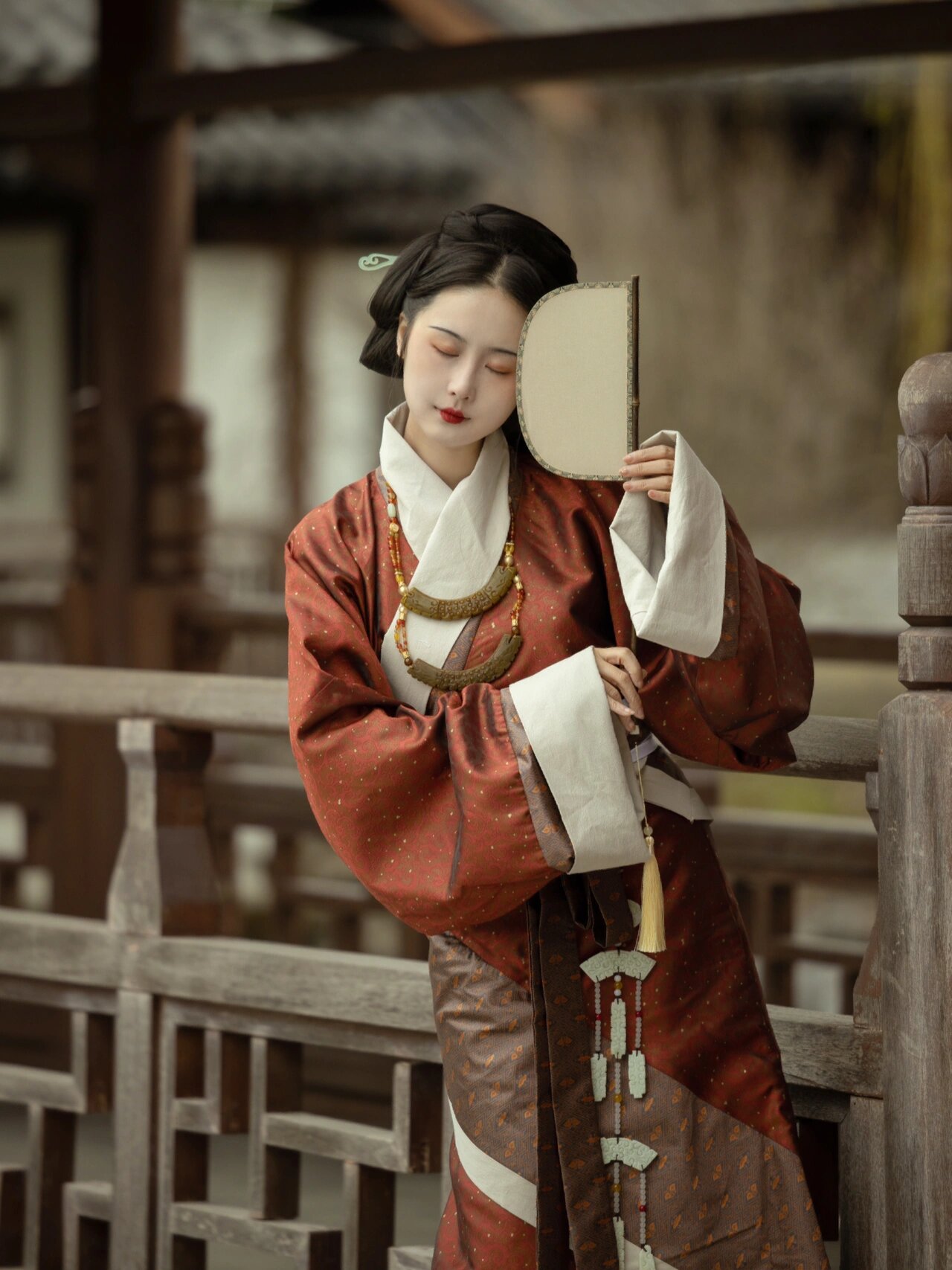 汉服妆造 | 汉宫深处的马王堆曲裾