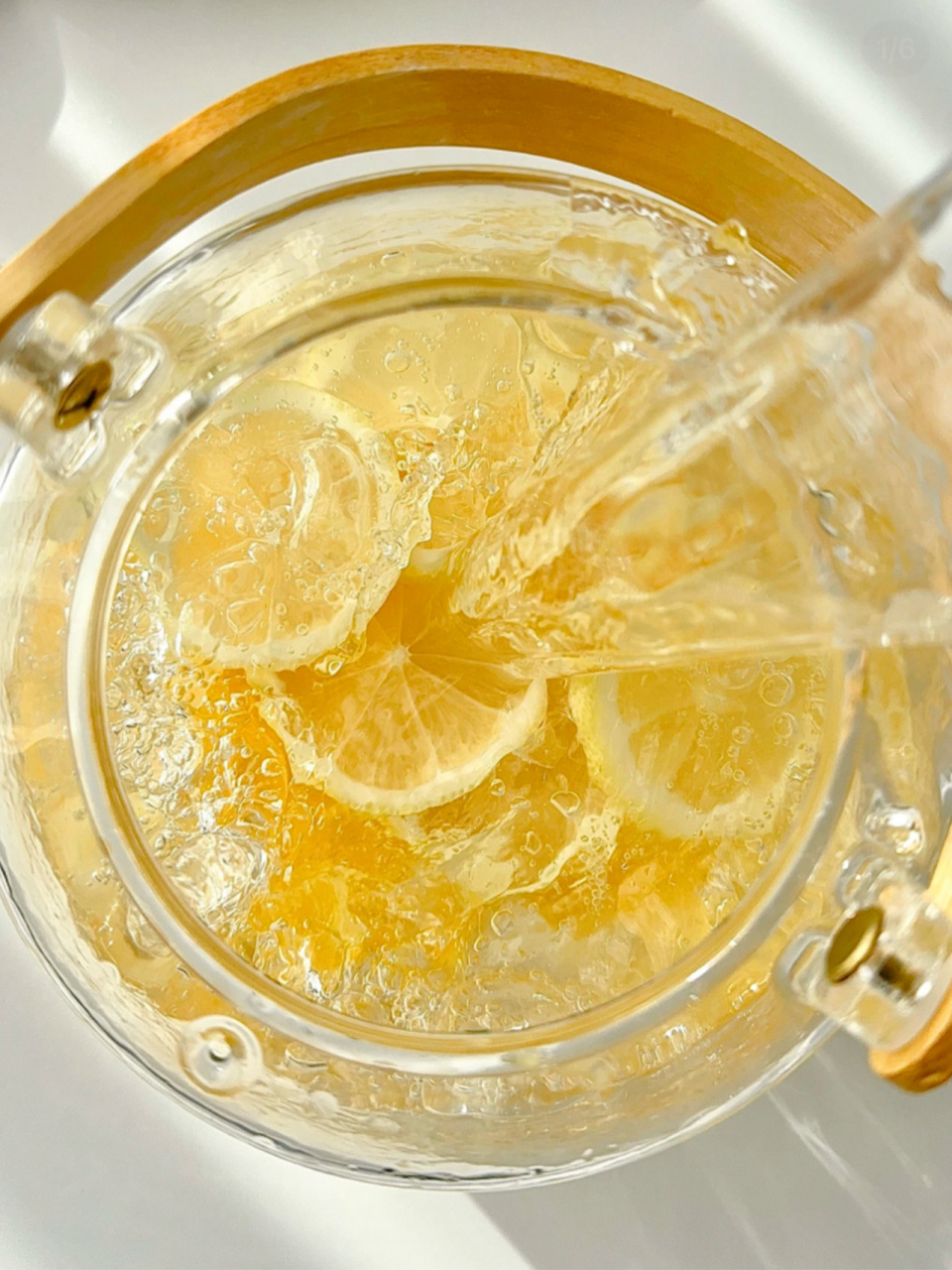 阳之后喝柠檬水真的亲测有效 昨晚喉咙超级痛 半夜还咳醒 早上的时候