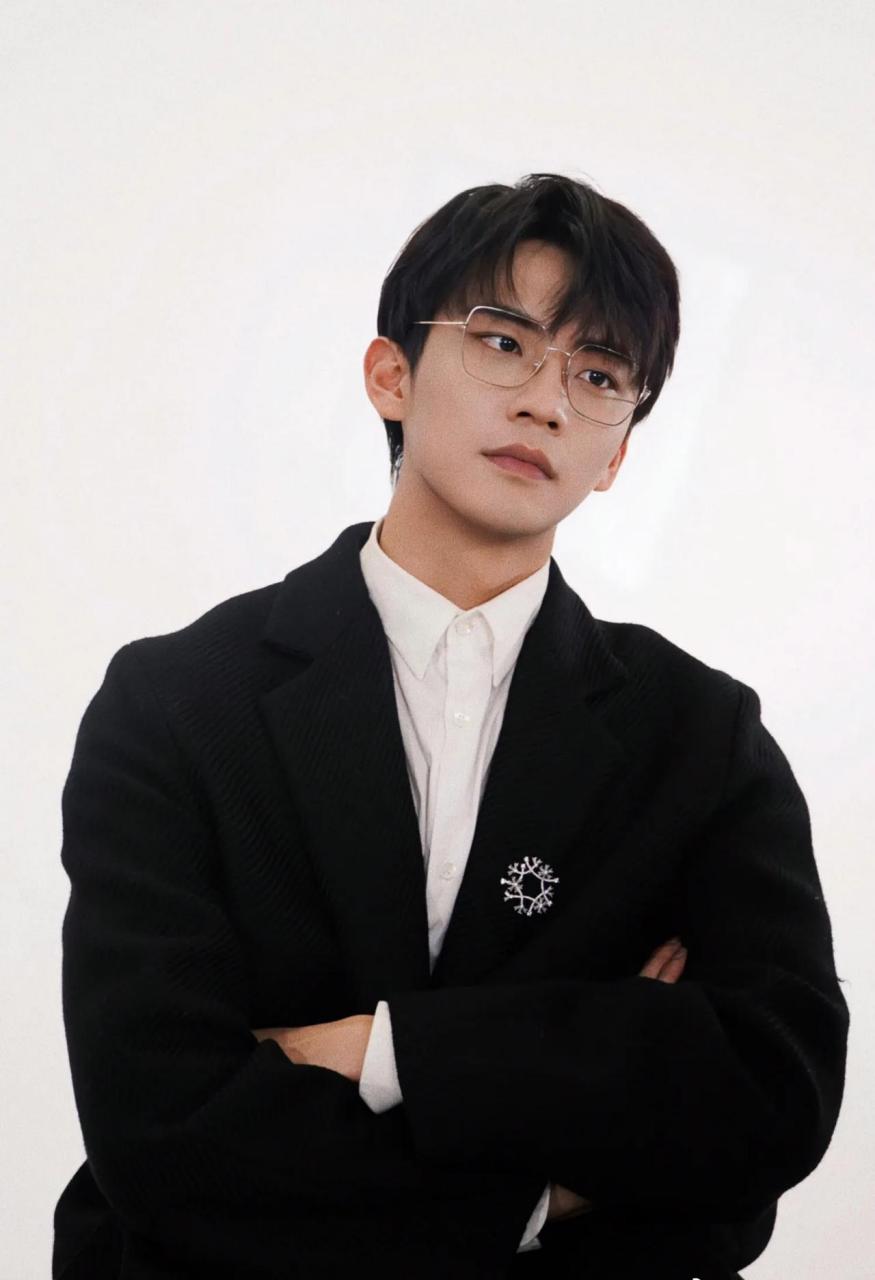 又一位富二代逐梦演艺圈.