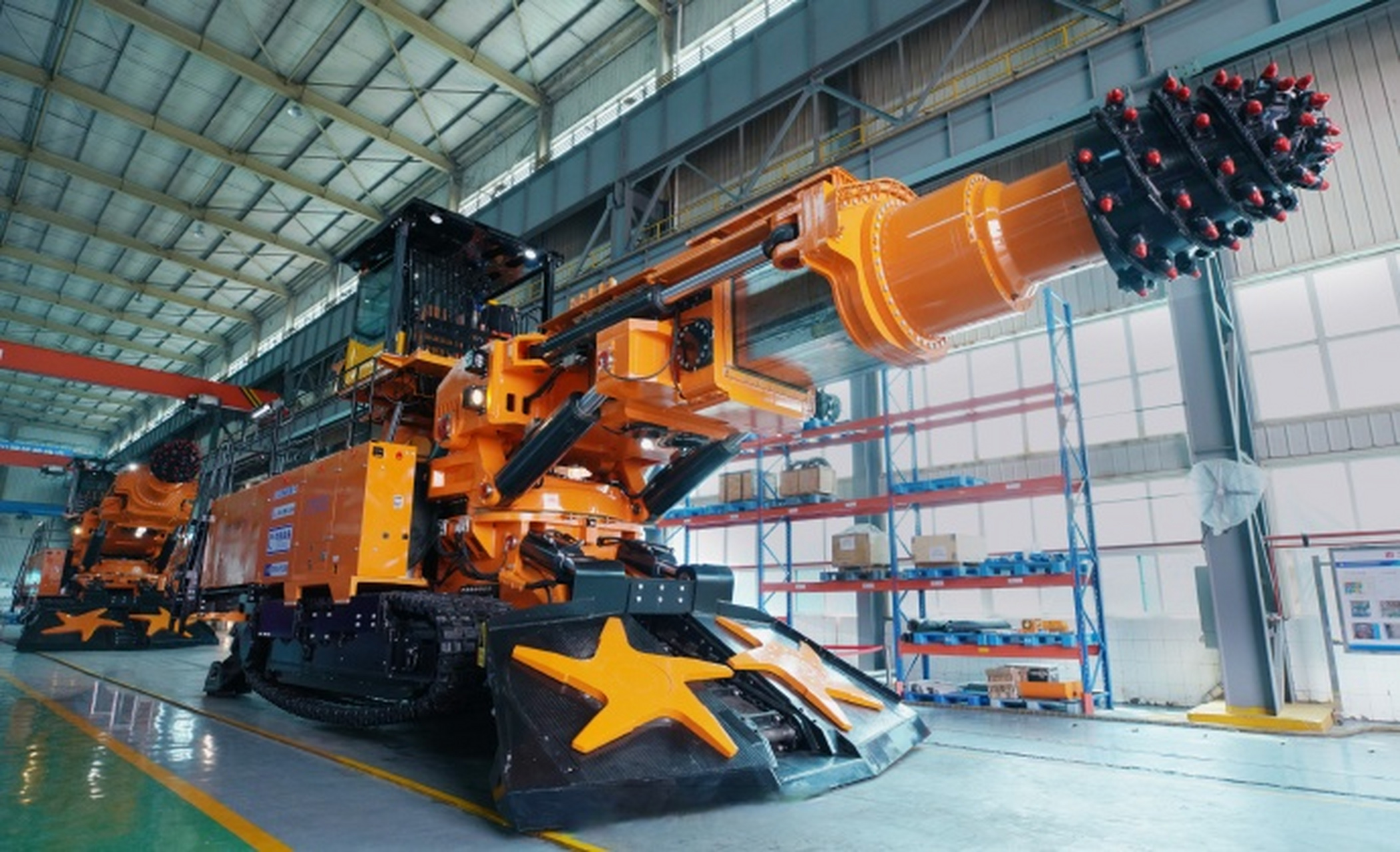 【两台世界最大纵轴悬臂掘进机顺利下线,将首次出口韩国[鼓掌]】4月19