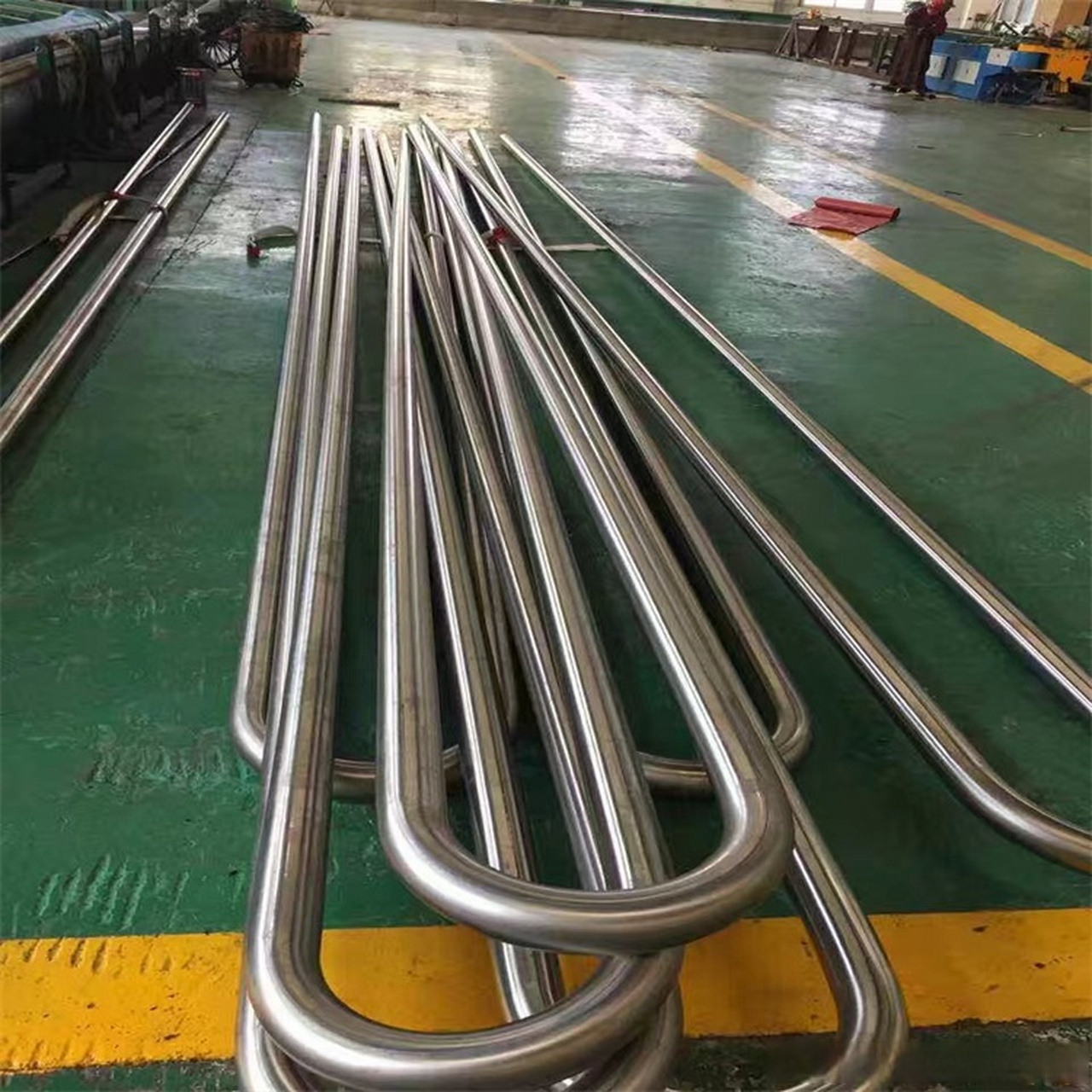 我们该怎么选择不锈钢换热管的原材料?