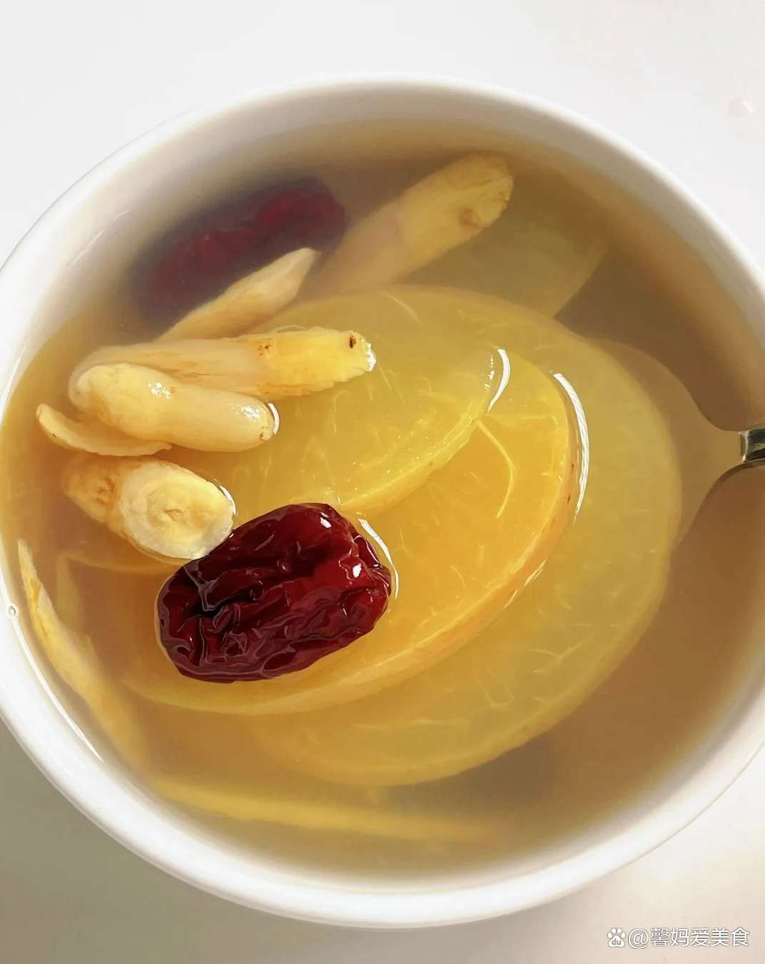 春季,这3碗汤比10碗鸡汤都强!