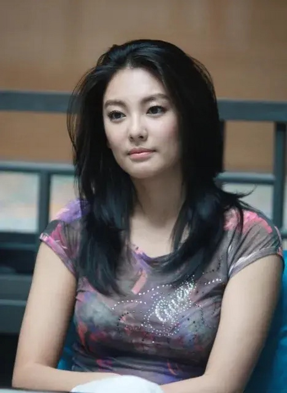 知名女演员张雨绮,于2023年4月11日下午17点20分,突然疑惑发文!