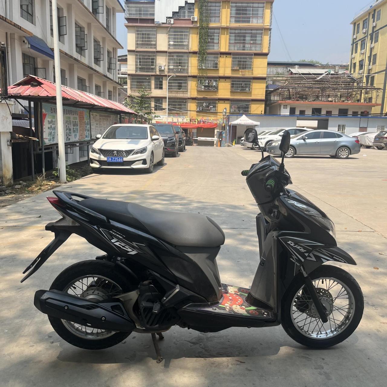 泰国进口本田click125i 成色非常好,机器不用说,水冷电喷  4xxx多 不