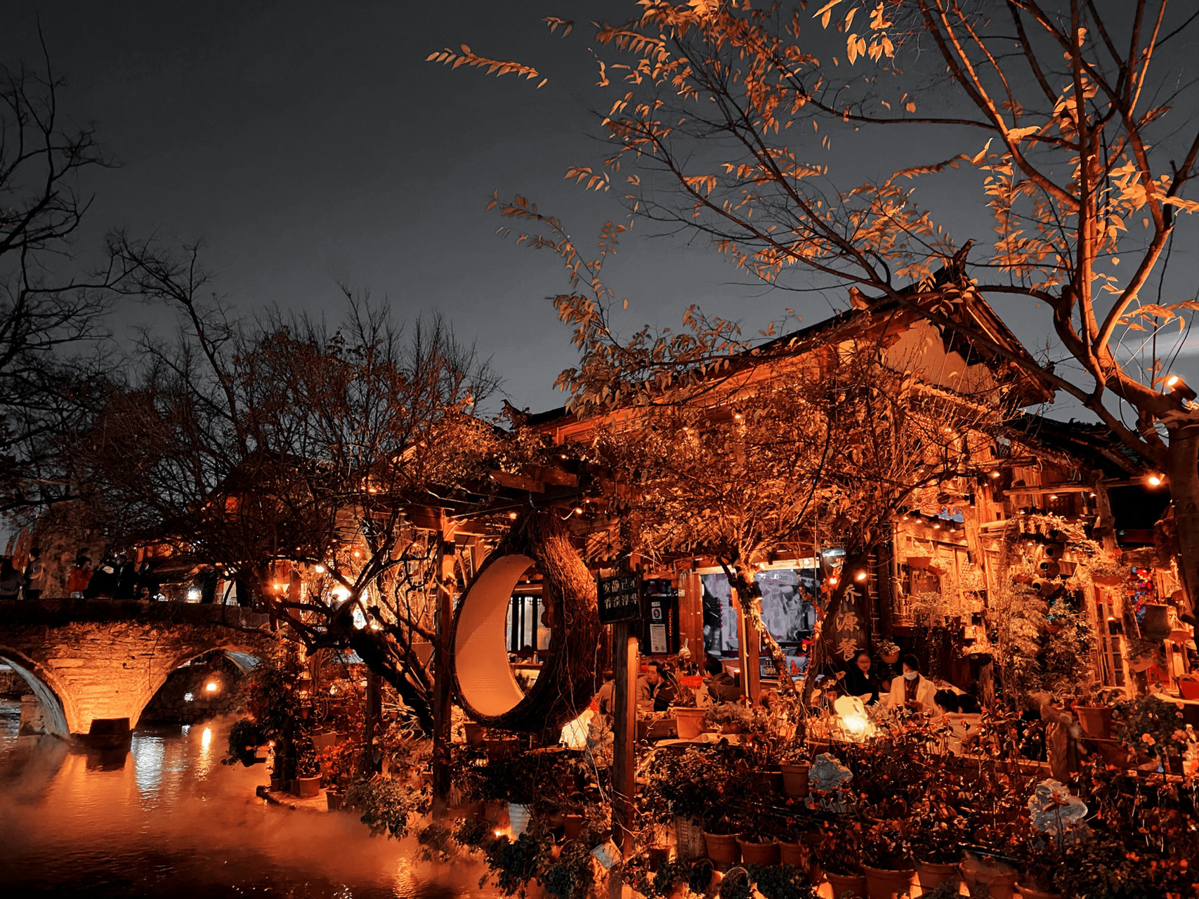 丽江古城|古镇夜景|醒图调色 丽江古城的夜景91也是超美的 挑个傍晚