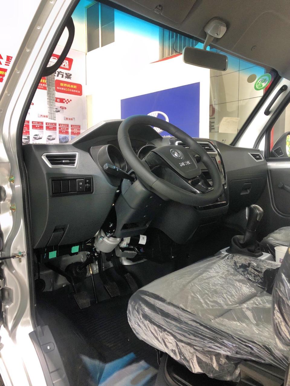 东风途逸t3双排2.5米,1.