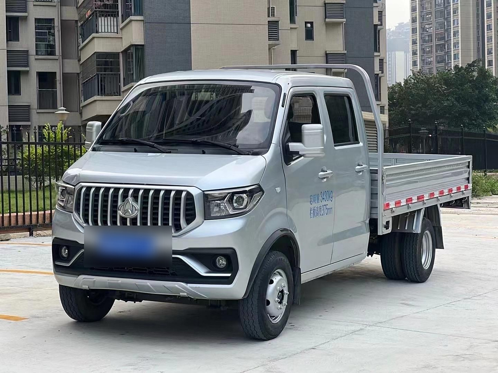 拿下 长安双排神骐t30孖碌平板货车,1.6机带空调助力,车厢长3.