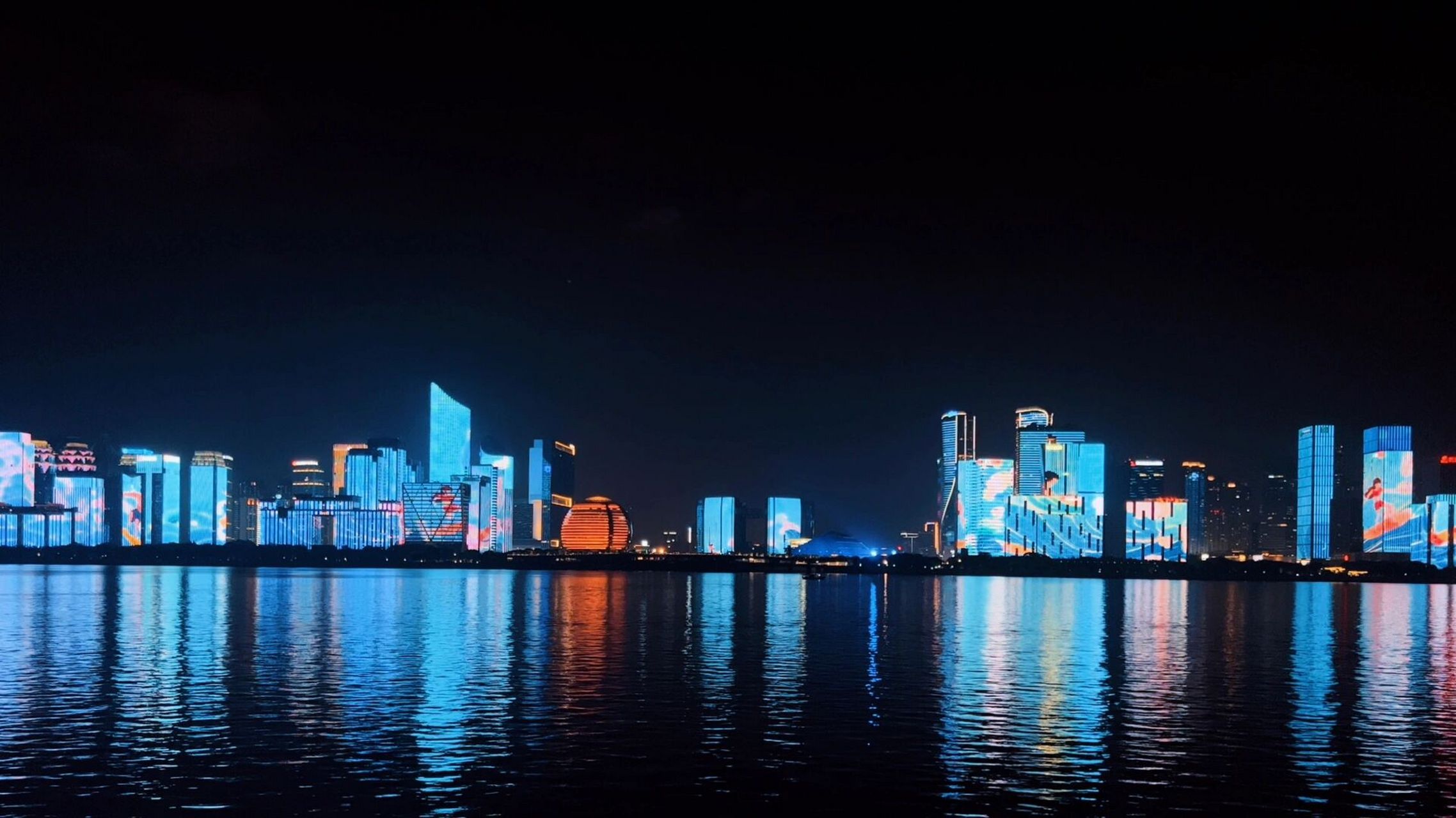 杭州游记|不可错过的钱江夜景91 钱江新城灯光秀 每周二,五,六 19