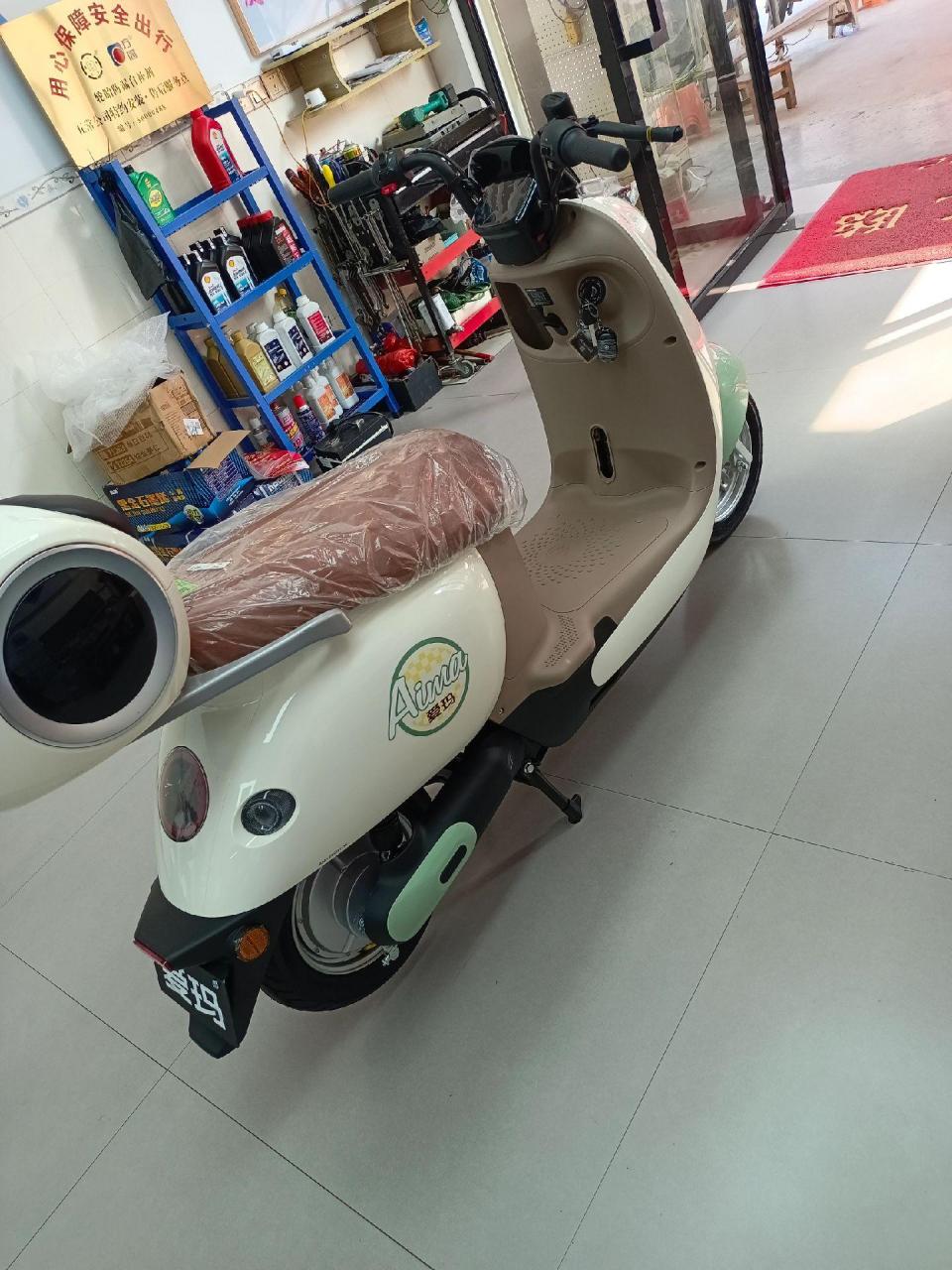 96伏爱玛爬山王电动车到店,配4.