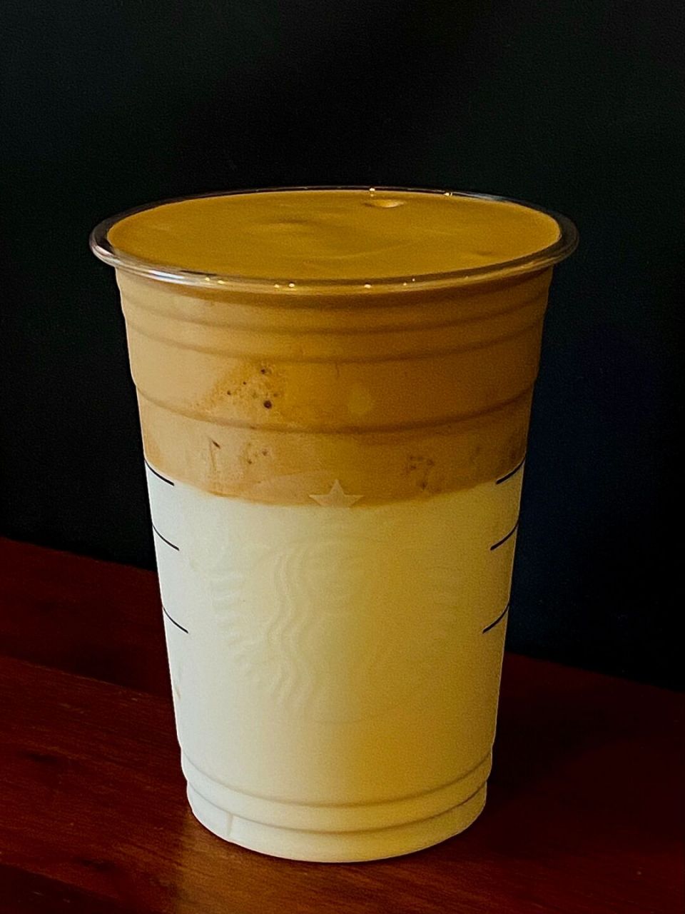 好喝到无语. 海盐焦糖慕斯浓缩 #星巴克# #星巴克新品