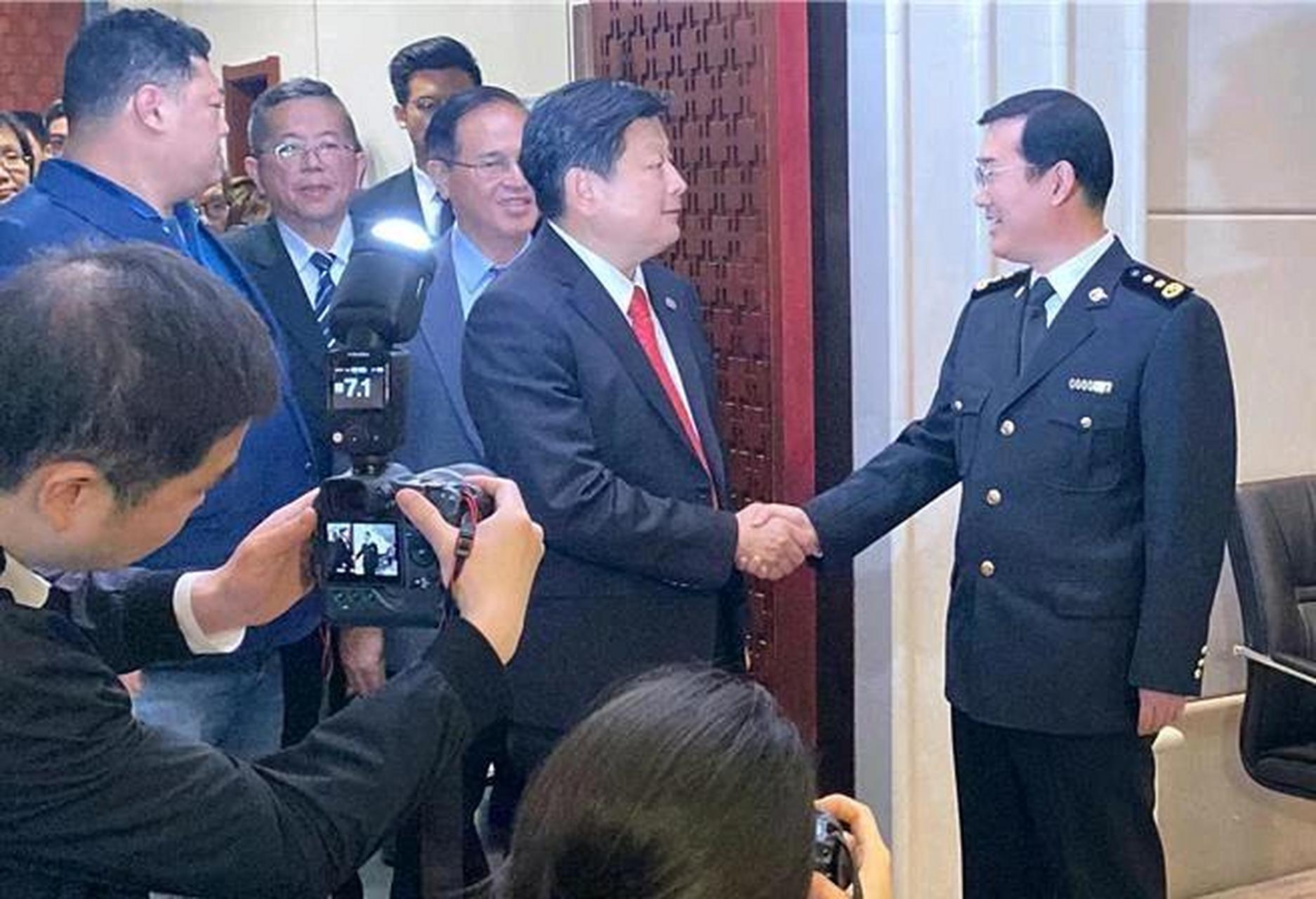 中国海关总署副署长赵增连刚刚宣布,台湾文旦柚若符检疫要求可输出
