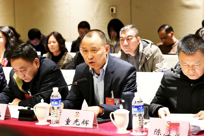 2025咸宁两会#【两会镜头】童光辉委员:紧扣农业高质