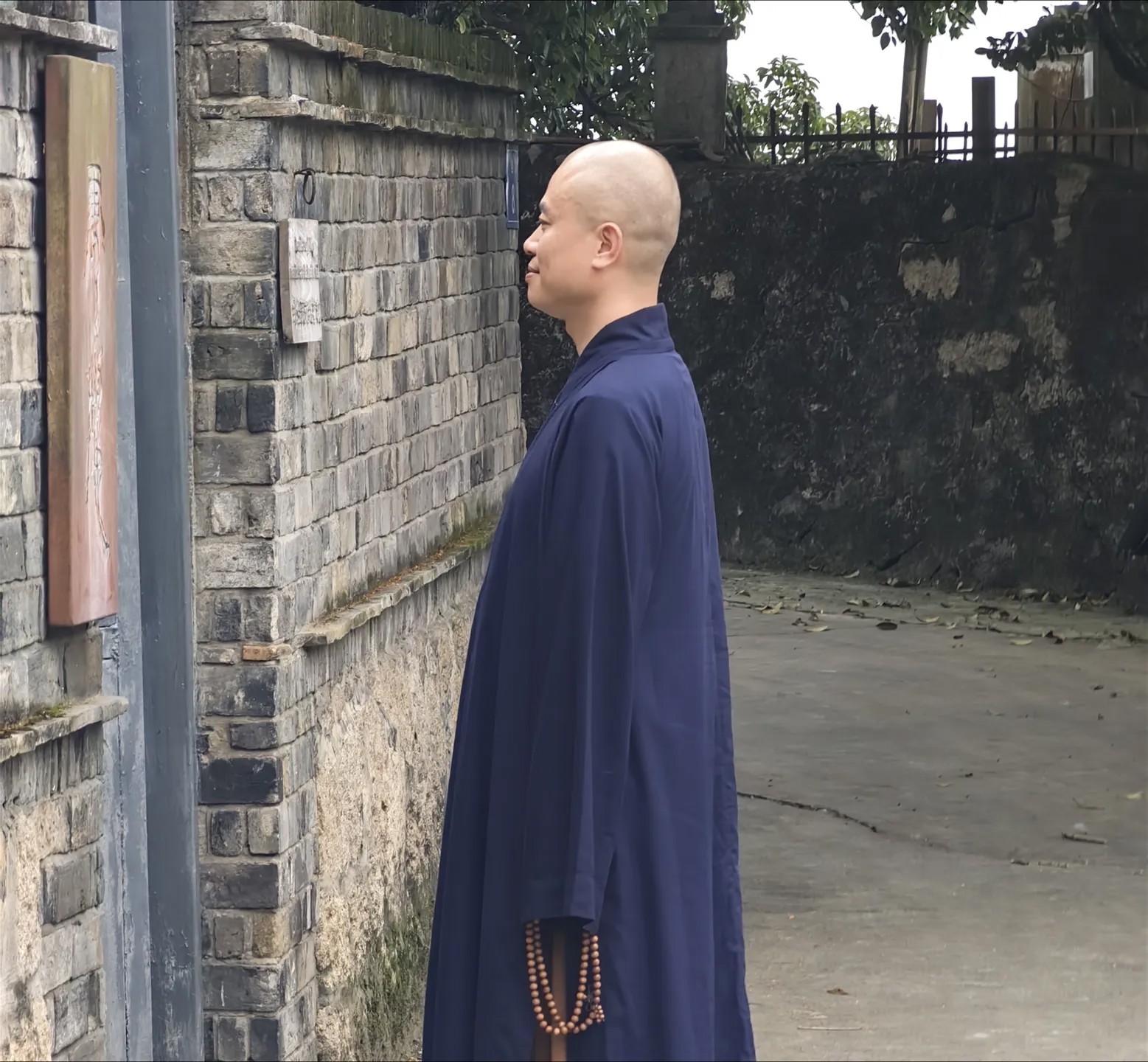 关于火车站僧人超度的信息