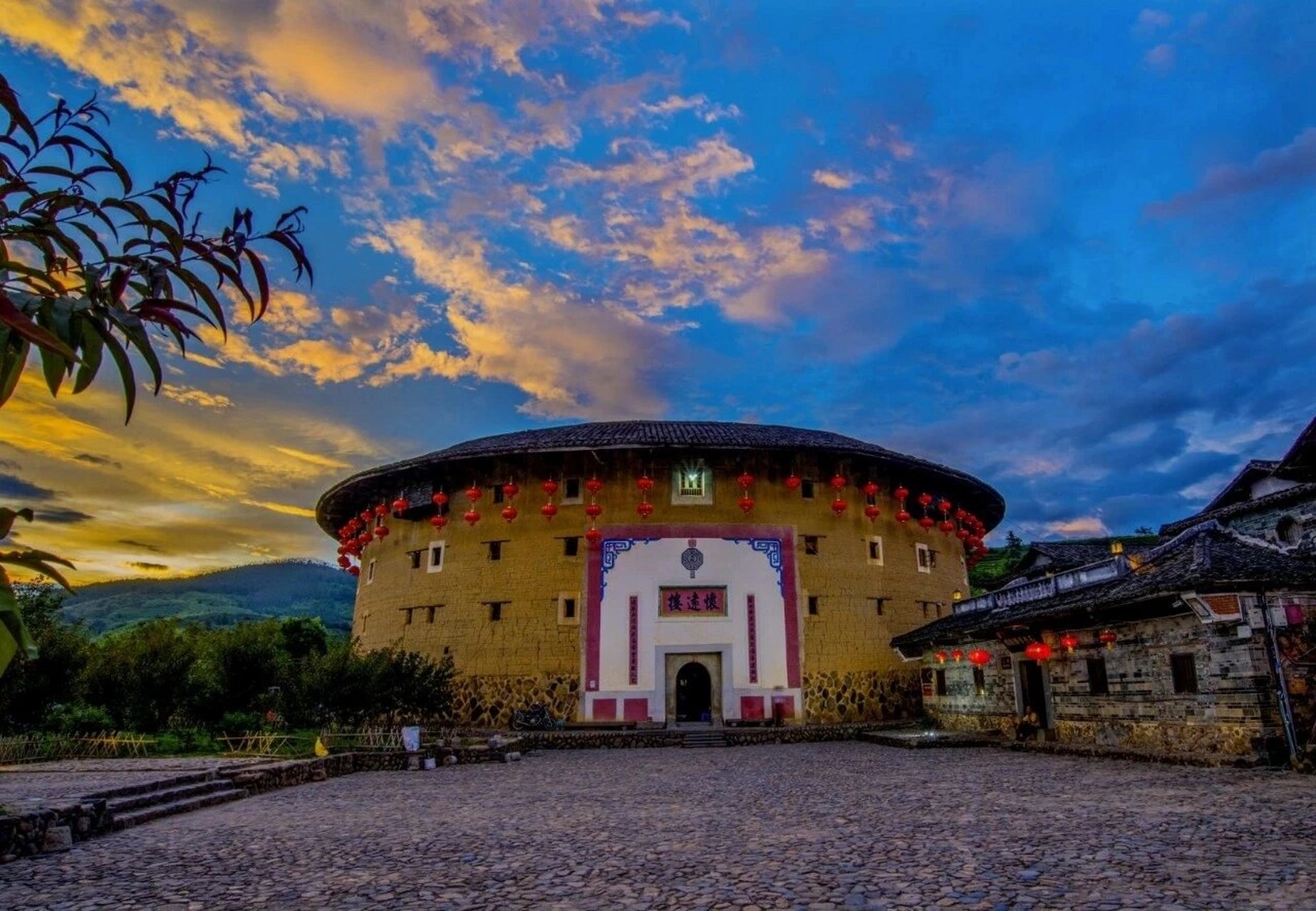 漳州,厦门→福建土楼群,云水谣一日游旅游包车.