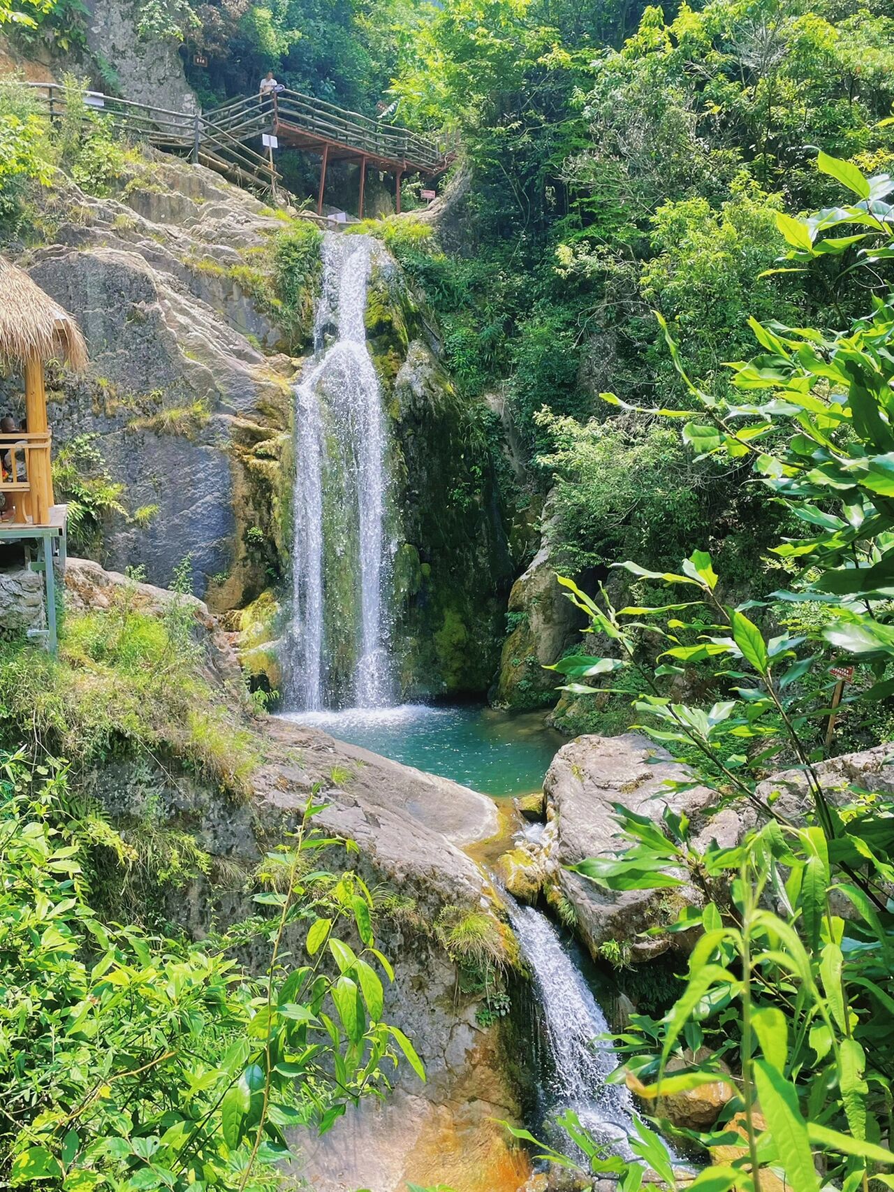 江油避暑藏龙潭