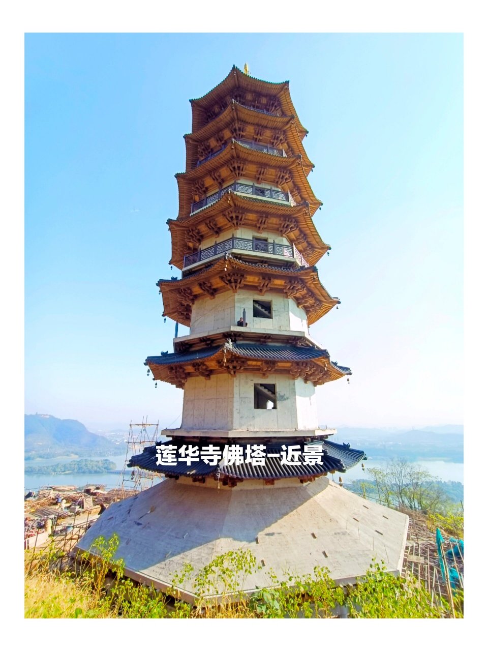 杭州萧山莲华寺自驾旅游攻略  莲华寺,旧称莲花庵,又名老虎洞,位于
