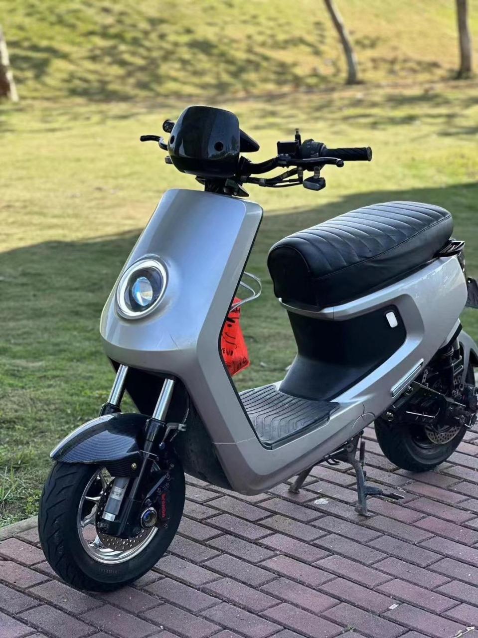 「小牛」m ,有牌有证 电池:远航6095安宁德时代 控制器:远驱72490