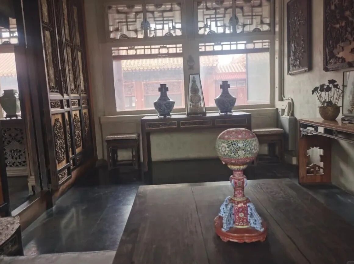 清咸丰年间,孝钦显皇后(即慈禧太后)入宫后曾居住储秀宫后殿,并在