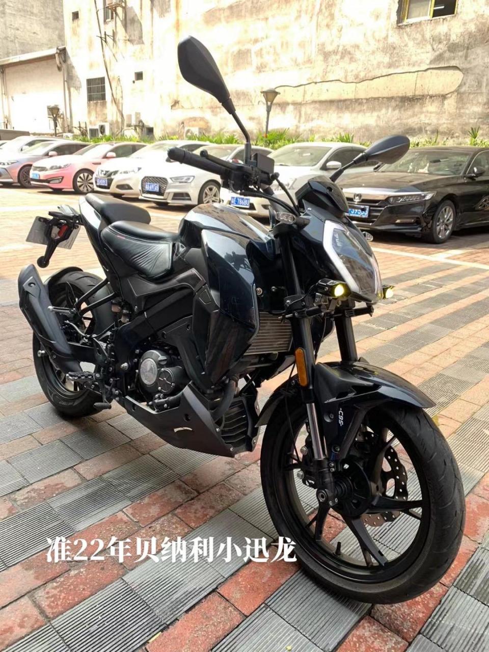 准22年贝纳利小迅龙150s,整车精品无事故,行驶1.
