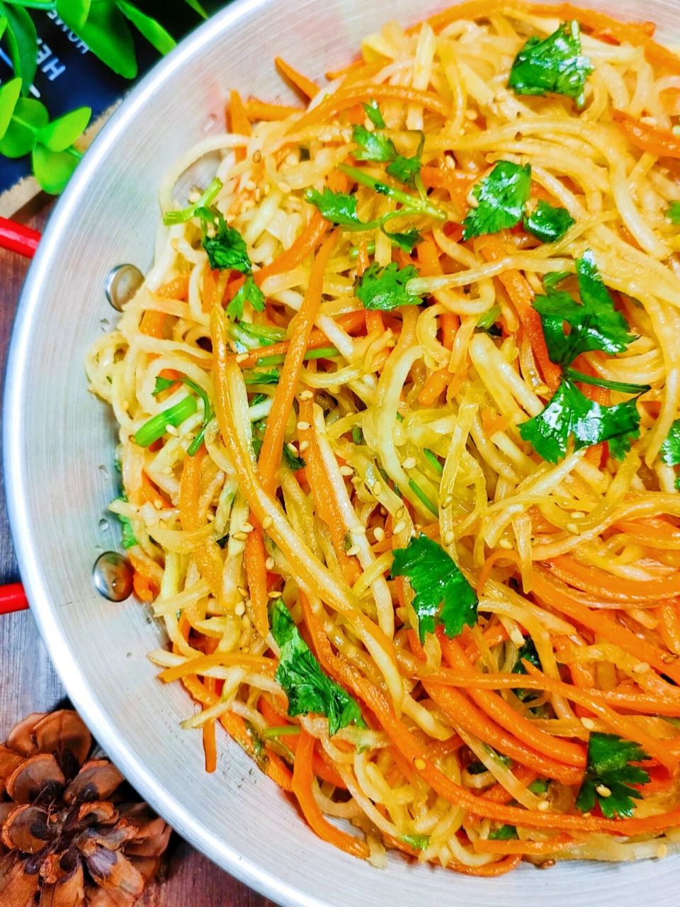 苤蓝的不开火超好吃做法6015 73苤蓝,又称撇了疙瘩,凉拌超好吃