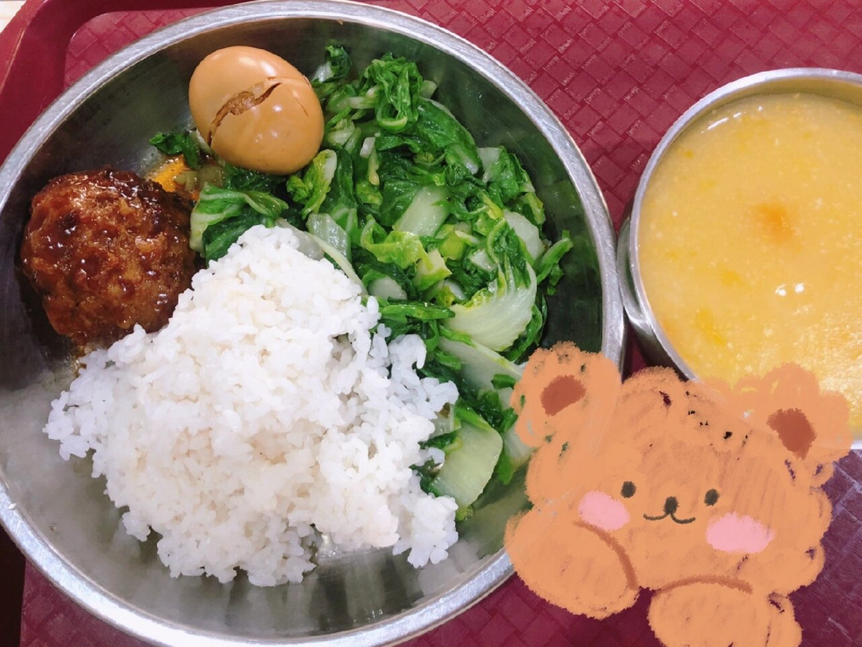 北大食堂总价5元的穷人餐 忘记具体价格了.大概不超过5元.