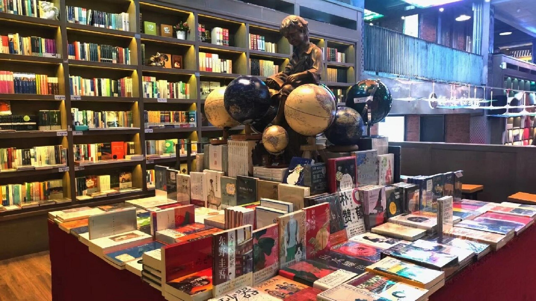 长春最有特色的书店!三联书店!