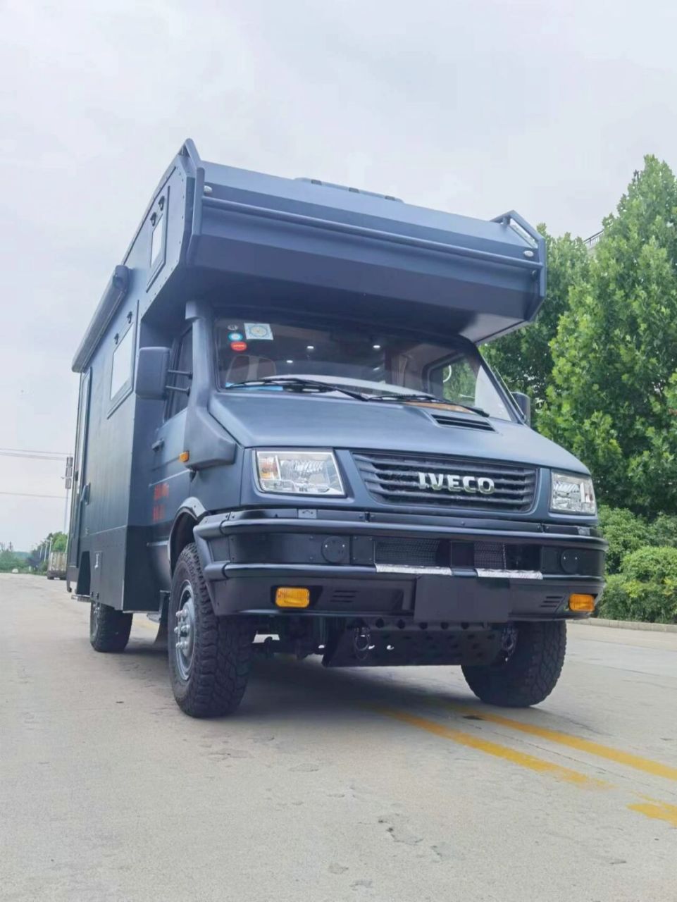 依维柯四驱越野房车# #房车# #越野房车# #依维柯2046