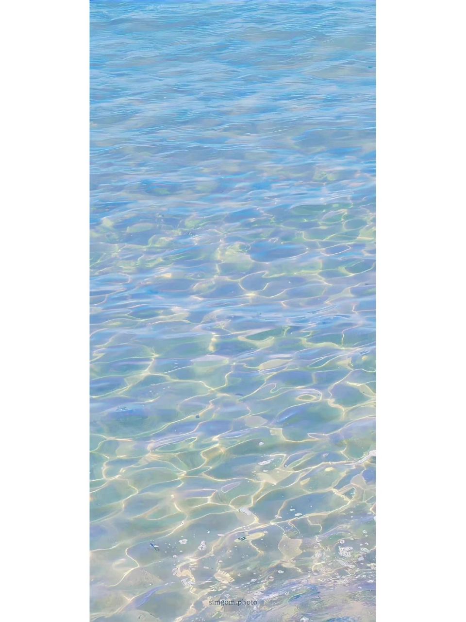 简单干净纯粹 另外这首歌好好听啊 有大海的声音  好治愈 适合安静的