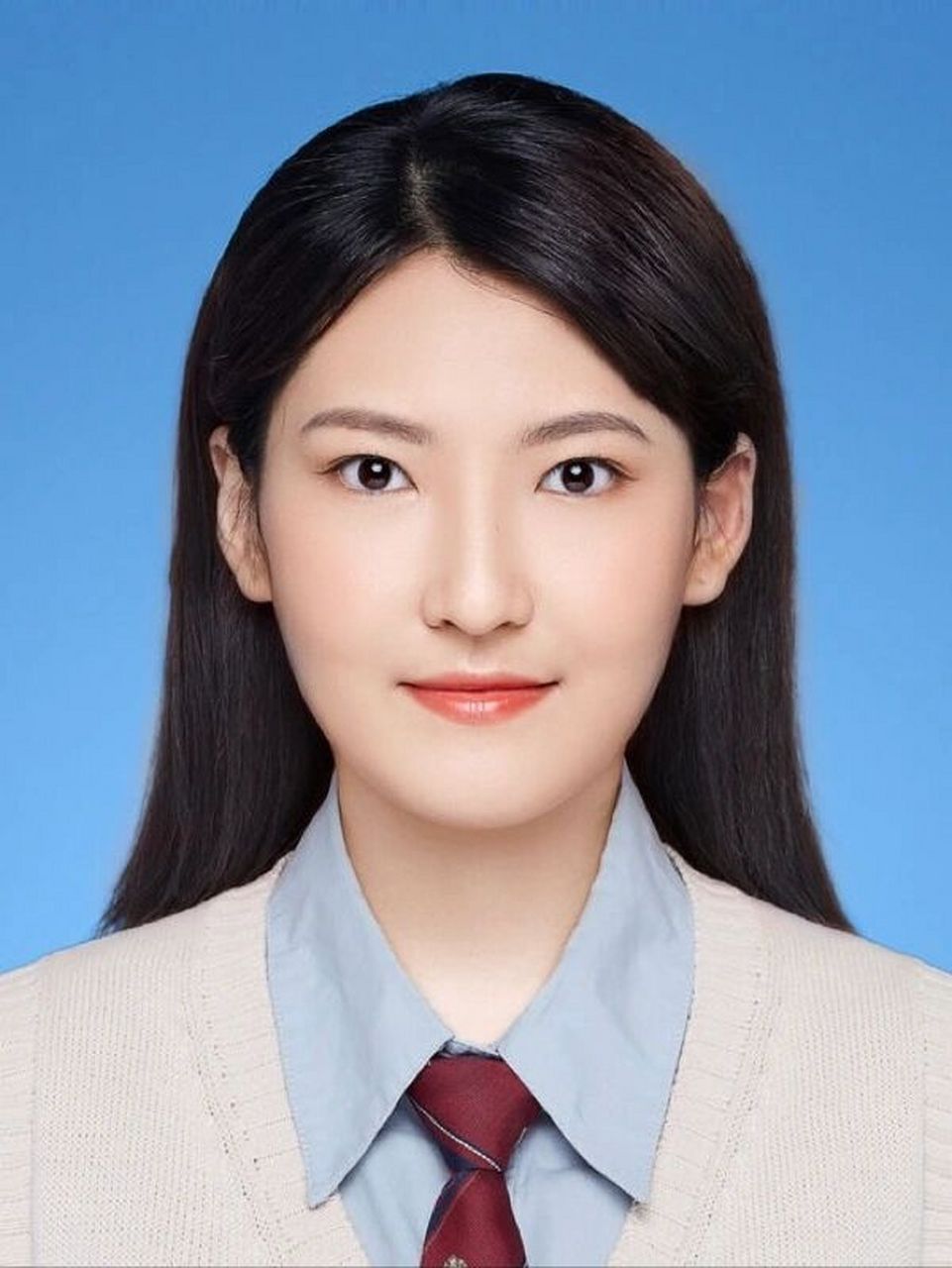 考研照片确认 海马体证件照 本来想扎丸子头的 但是头发下面漂过 颜色