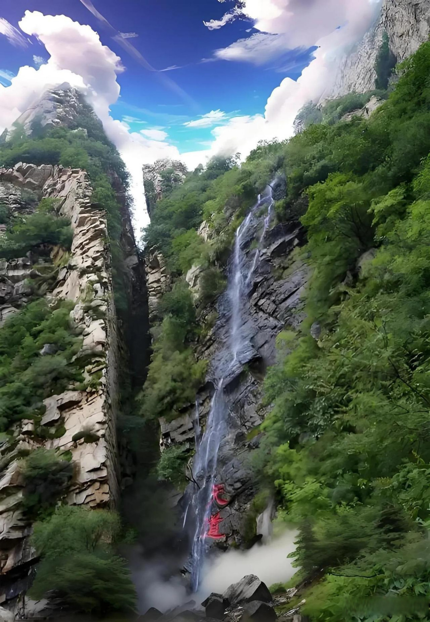 梨木台风景区位于天津市蓟州区下营镇,是一个集国家地质公园和国家