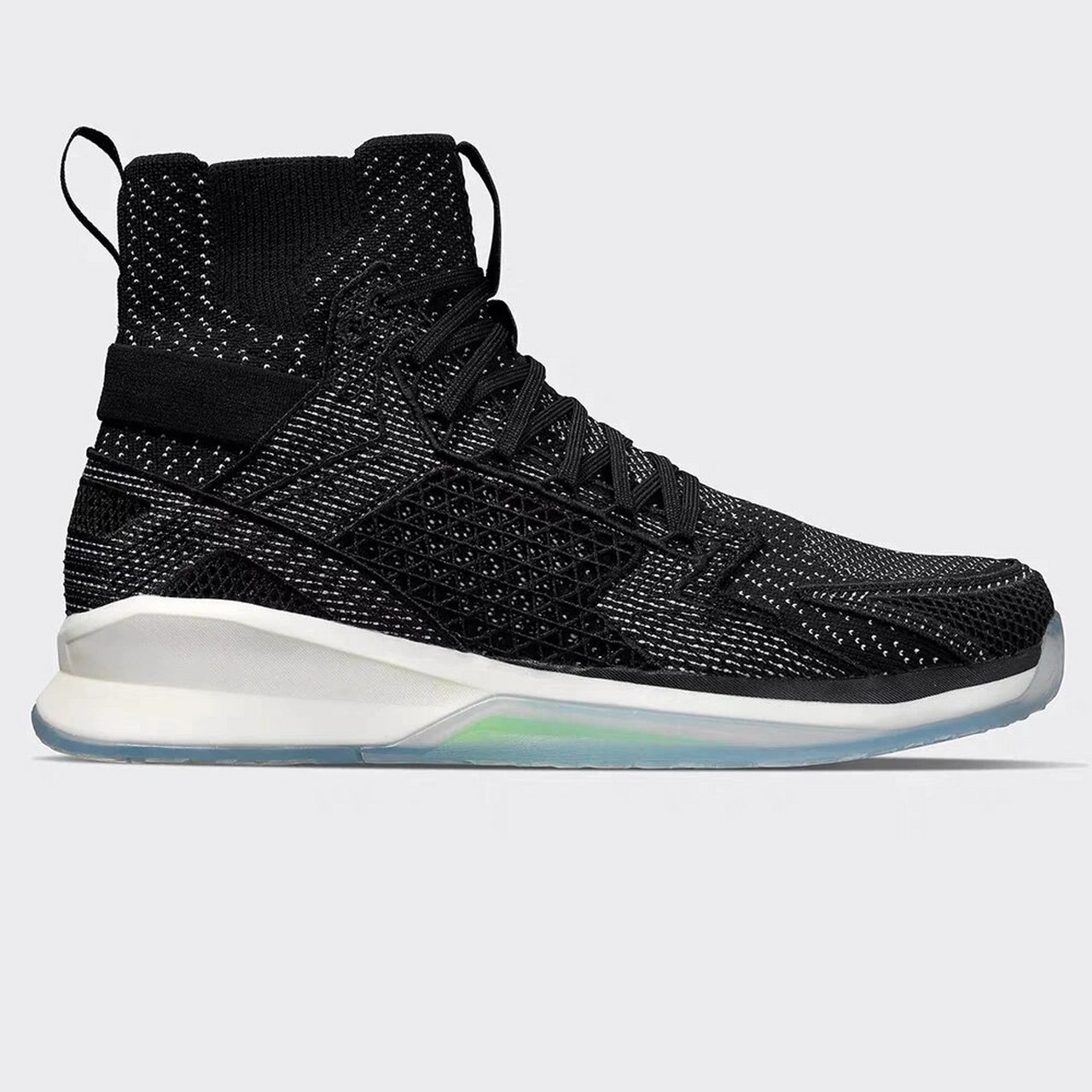 千呼万唤始出来的apl概念x篮球鞋终于来了 全掌碳板 前掌弹射装置里十