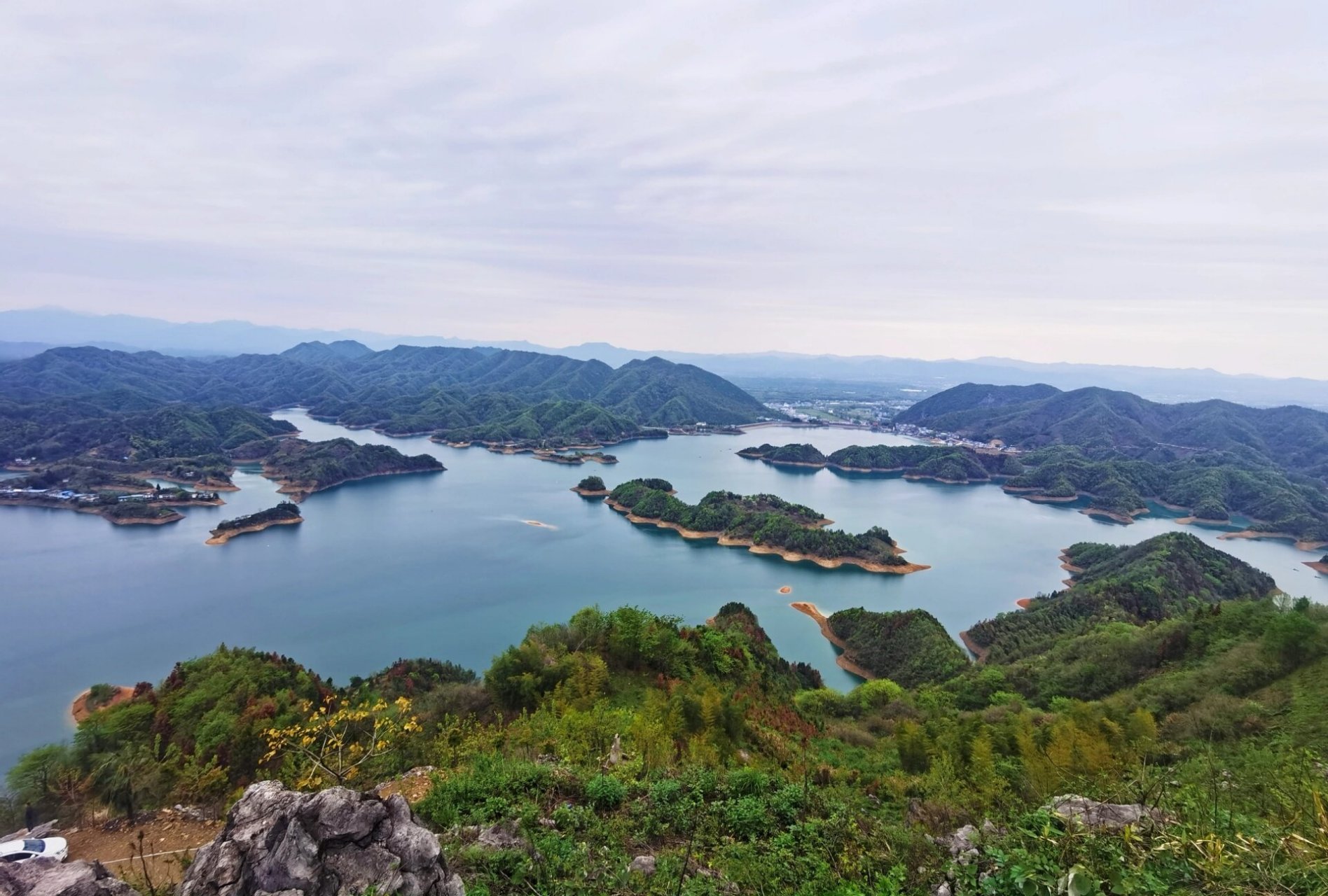 90地址:咸宁市崇阳县青山水库 	 08交通:从武汉驱车两个半小时