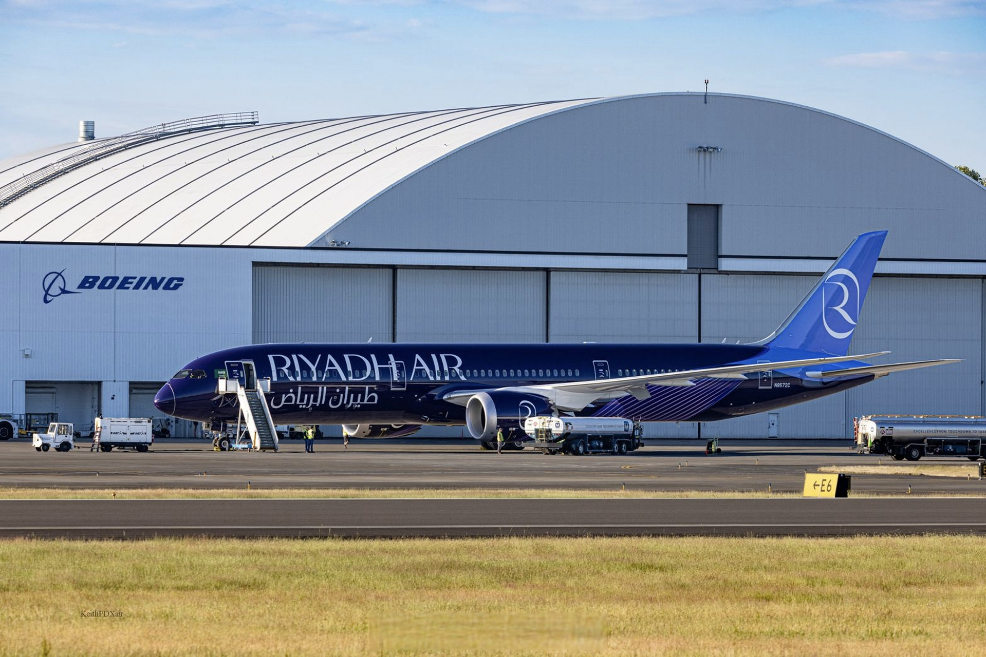 稍早前,沙特新航司利雅得航空riyadh air首架787-9客机正式亮相,同时