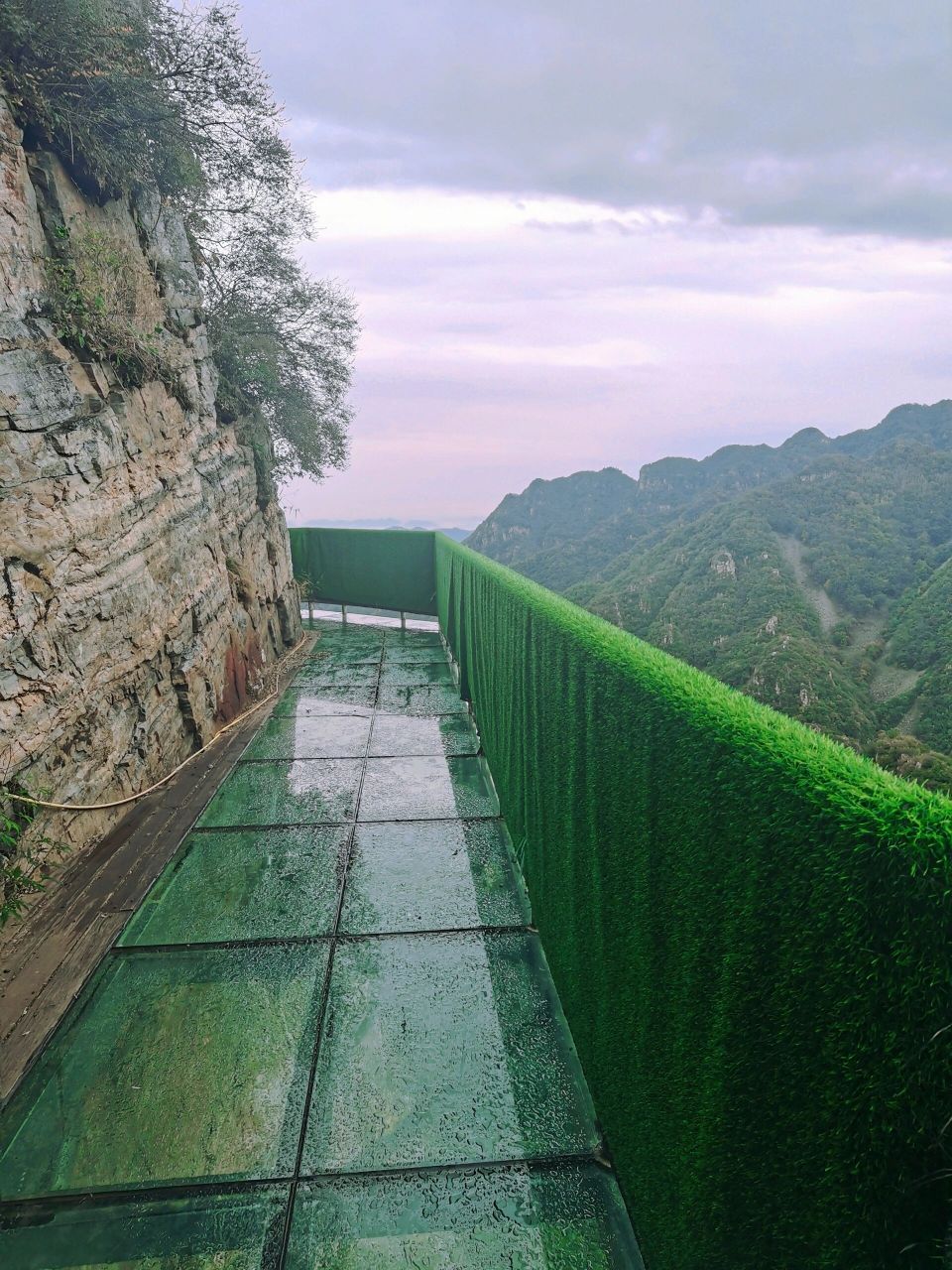 承德市兴隆县天子山 天子山,九湖十八弯,皇帝同款旅游打卡地,京津冀