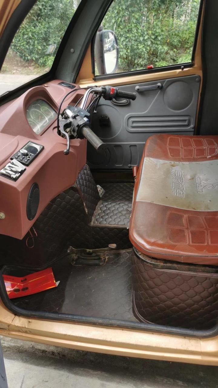 2017年宗隆三轮摩托车,250c发动机有力,骑的少,车在琼海.