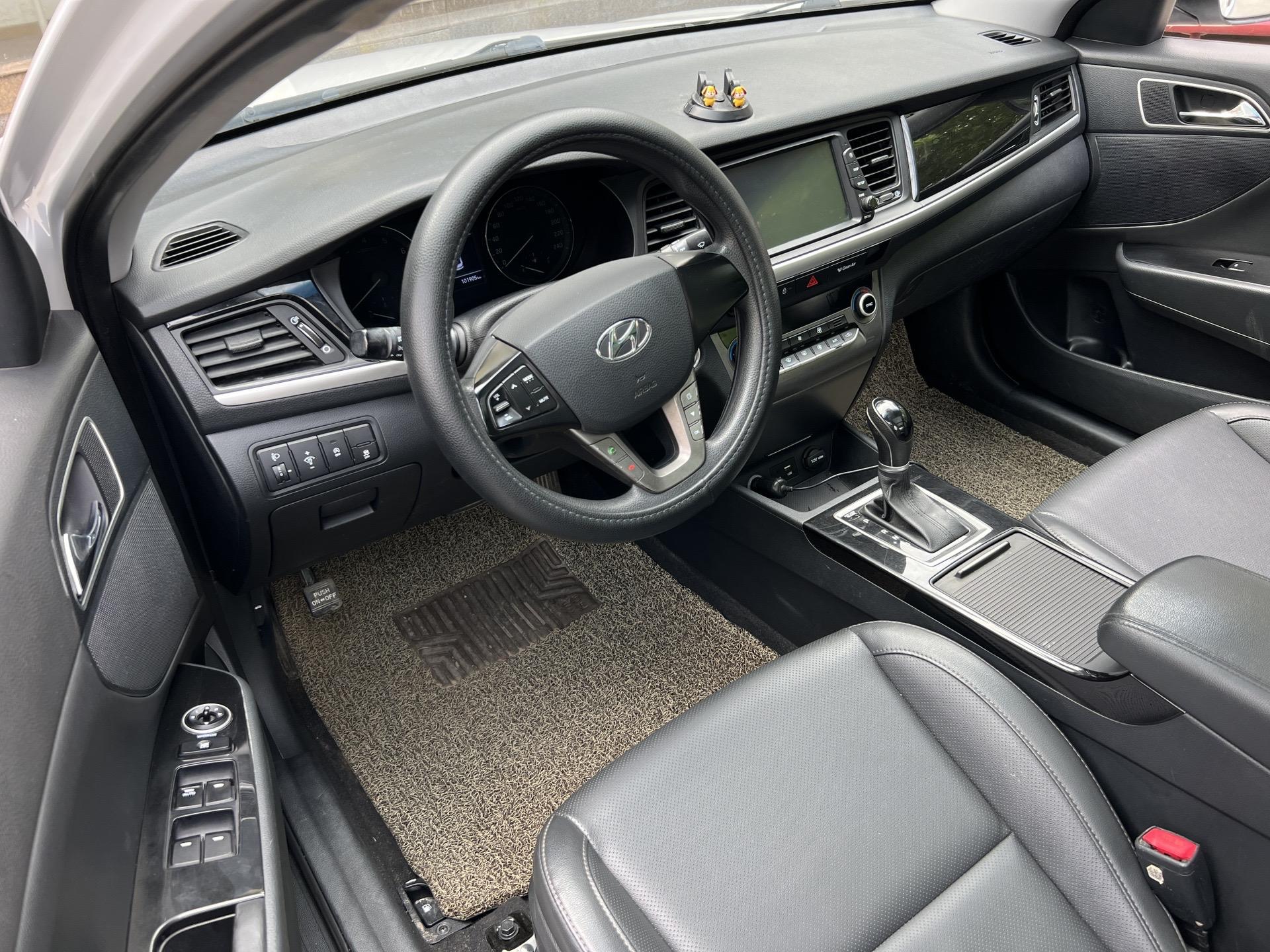 现代名图mistra 1.