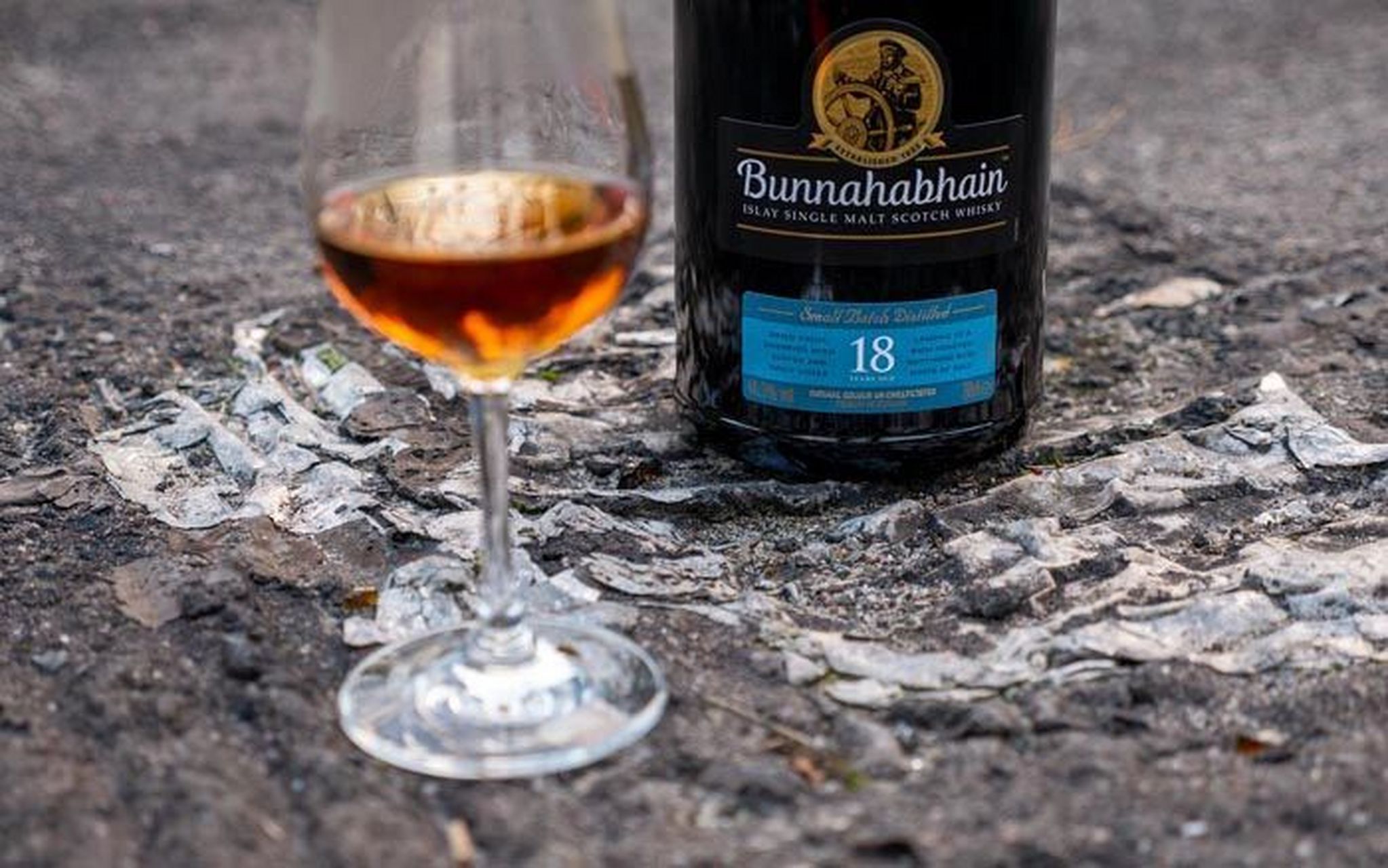 布纳哈本18年单一麦芽苏格兰威士忌 bunnahabhain 18yo islay single