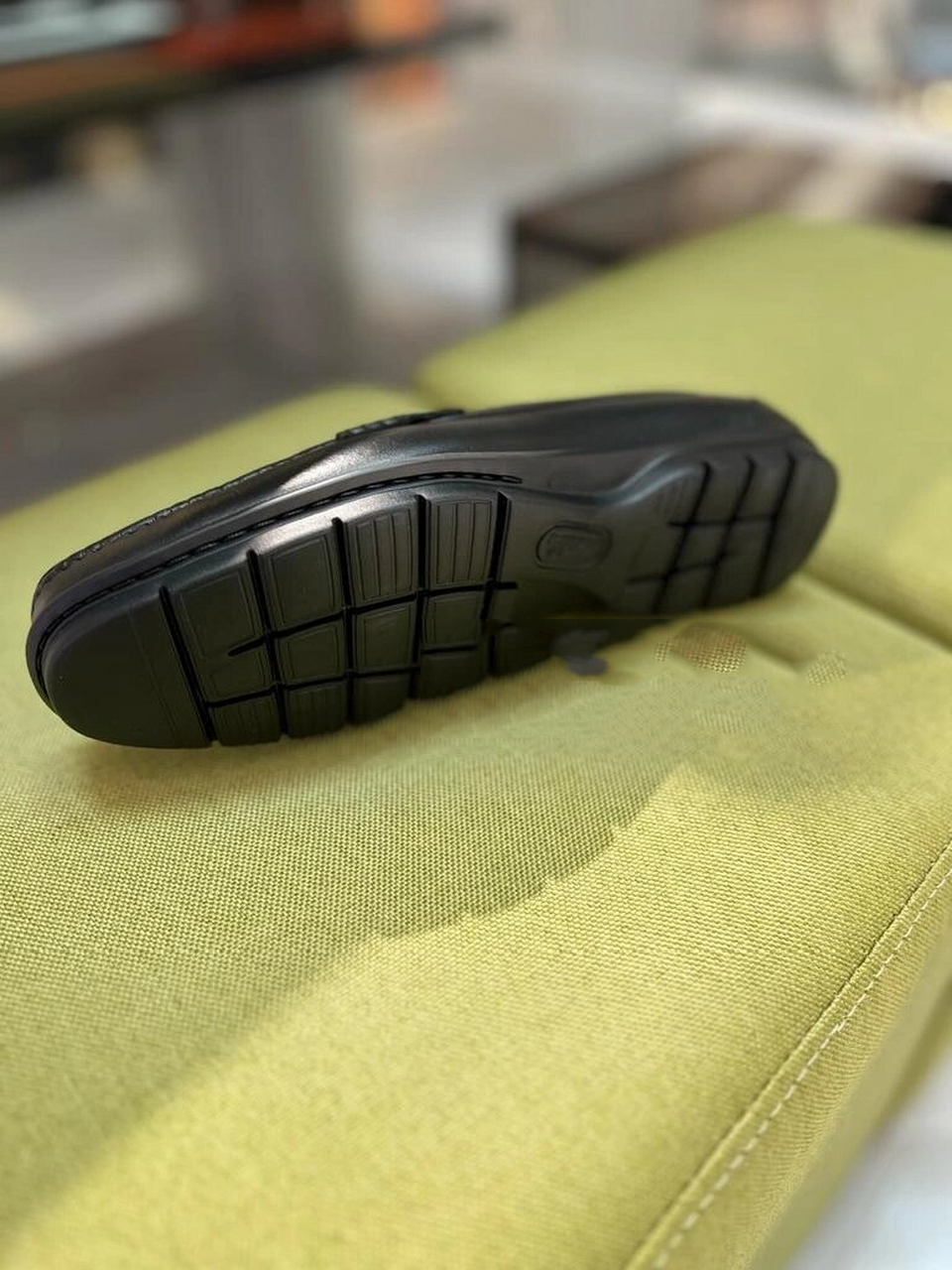 testoni 輕巧舒服意大利男鞋 小牛皮鞋.