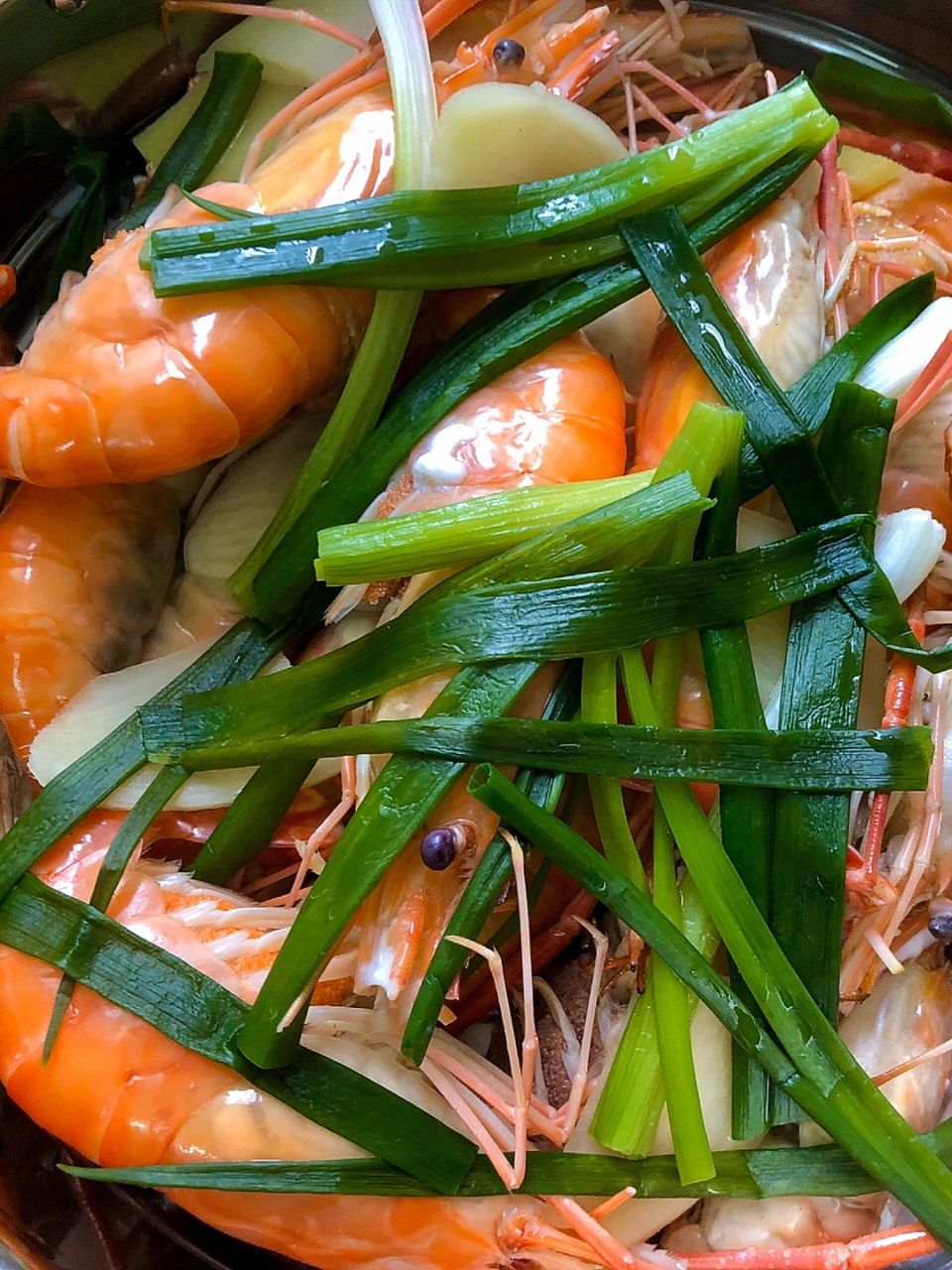 广式清蒸罗氏虾,罗氏虾做法 080808罗氏虾含有丰富的营养价值.