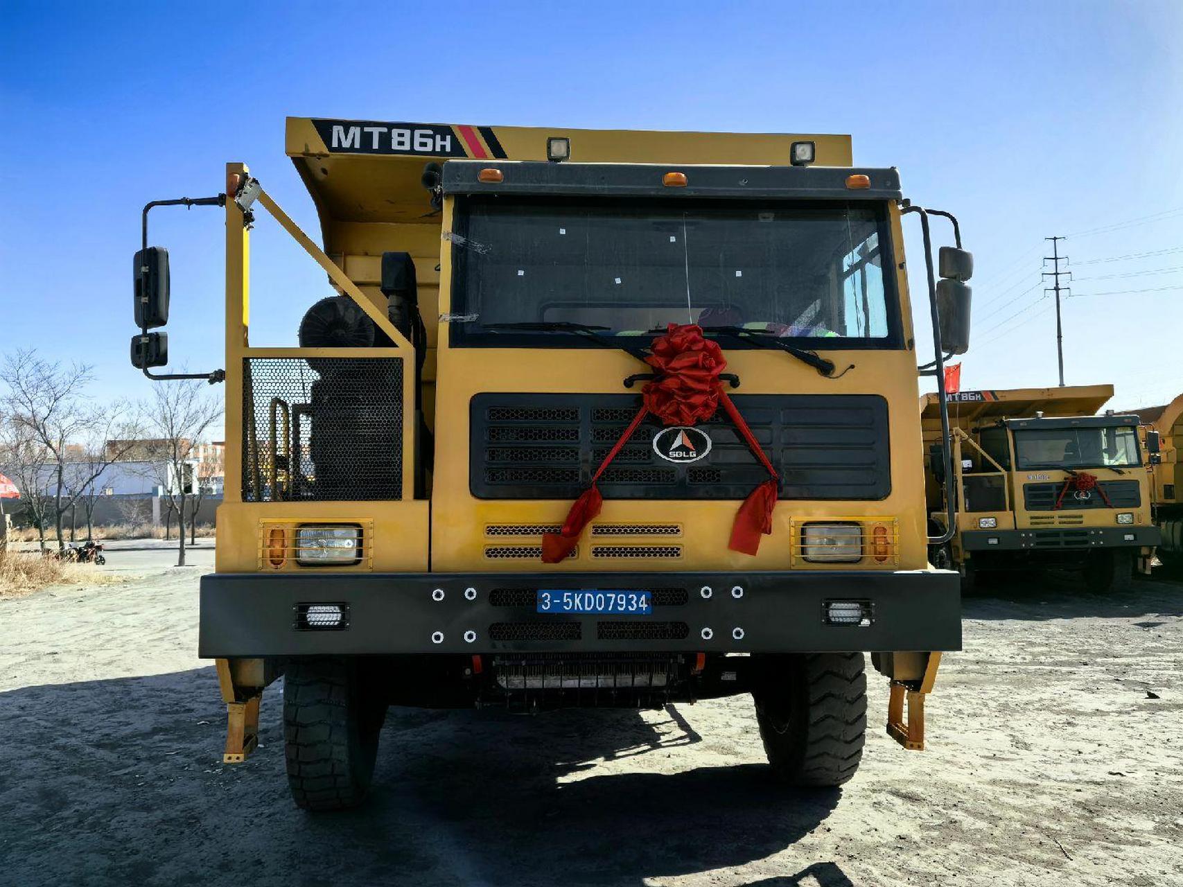 精品临工mt86h矿用宽体自卸车