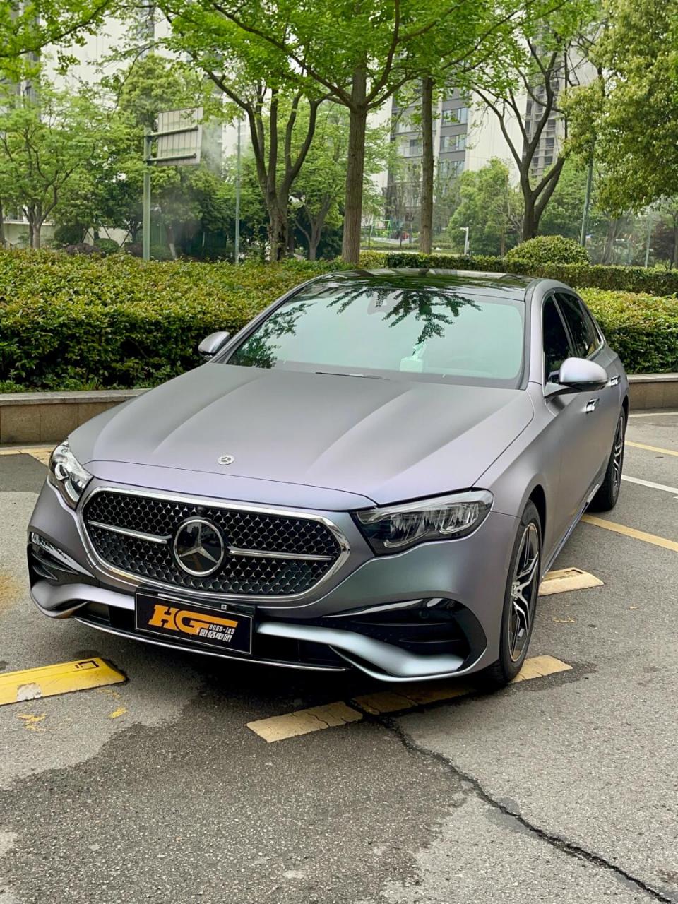 9415你打算给奔驰 e300 整啥颜色呢?这个颜色如何?