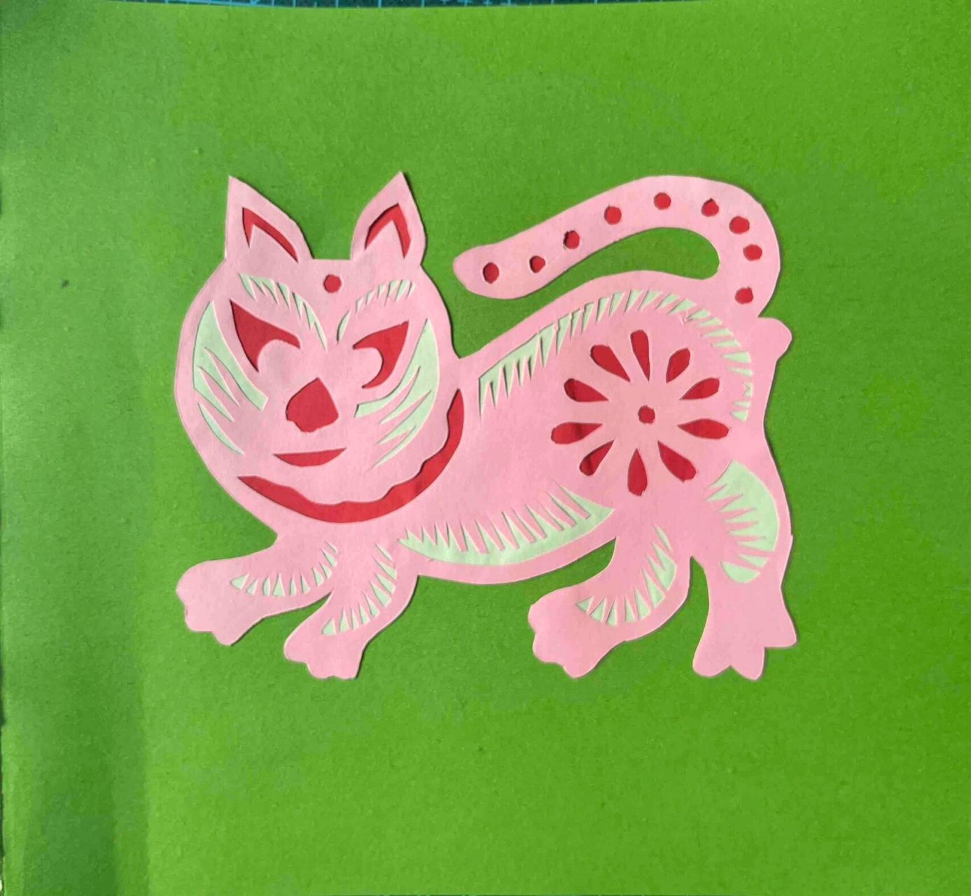 复色套色剪纸方法 之十二生肖老虎 套色77单色套色剪纸颜色搭配方法