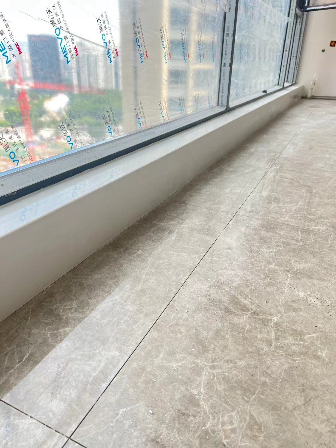 落地窗阳台窗台石做法推荐窗台极简风格好看 阳台落地窗窗台做法 不