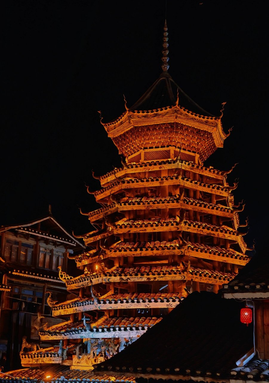 肇兴侗寨游玩攻略 肇兴侗寨位于贵州省黔东南苗族侗族自治州黎平县,是