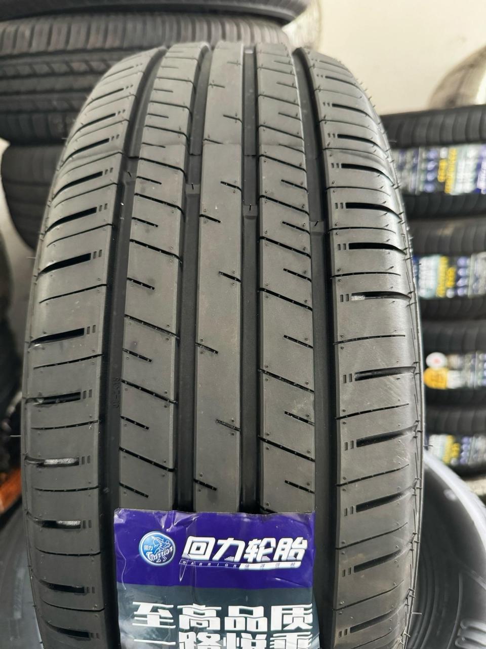 回力轮胎 215/55r18.