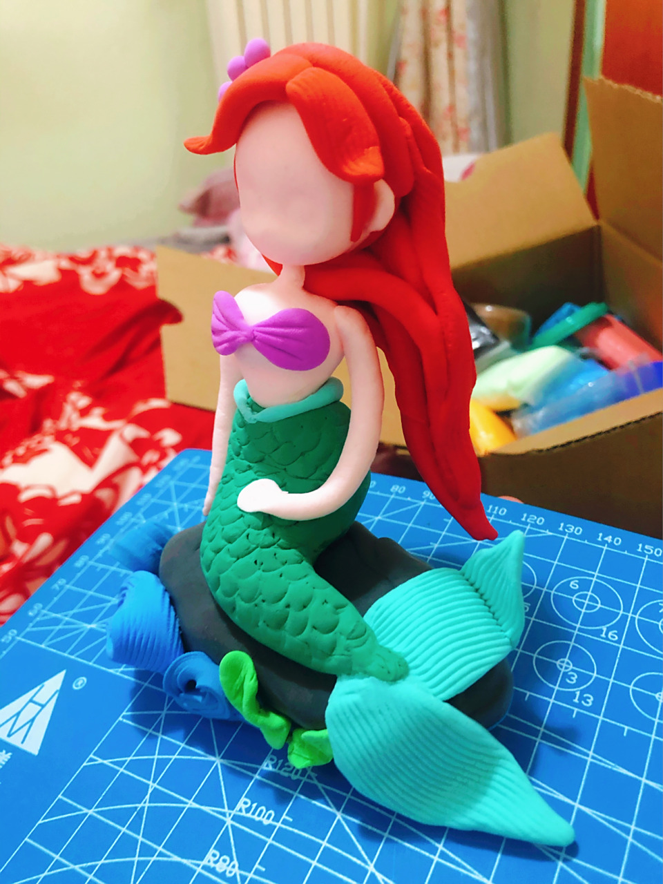 彩泥diy～～迪士尼小美人鱼公主～～ 发现做手工是越来越上瘾.