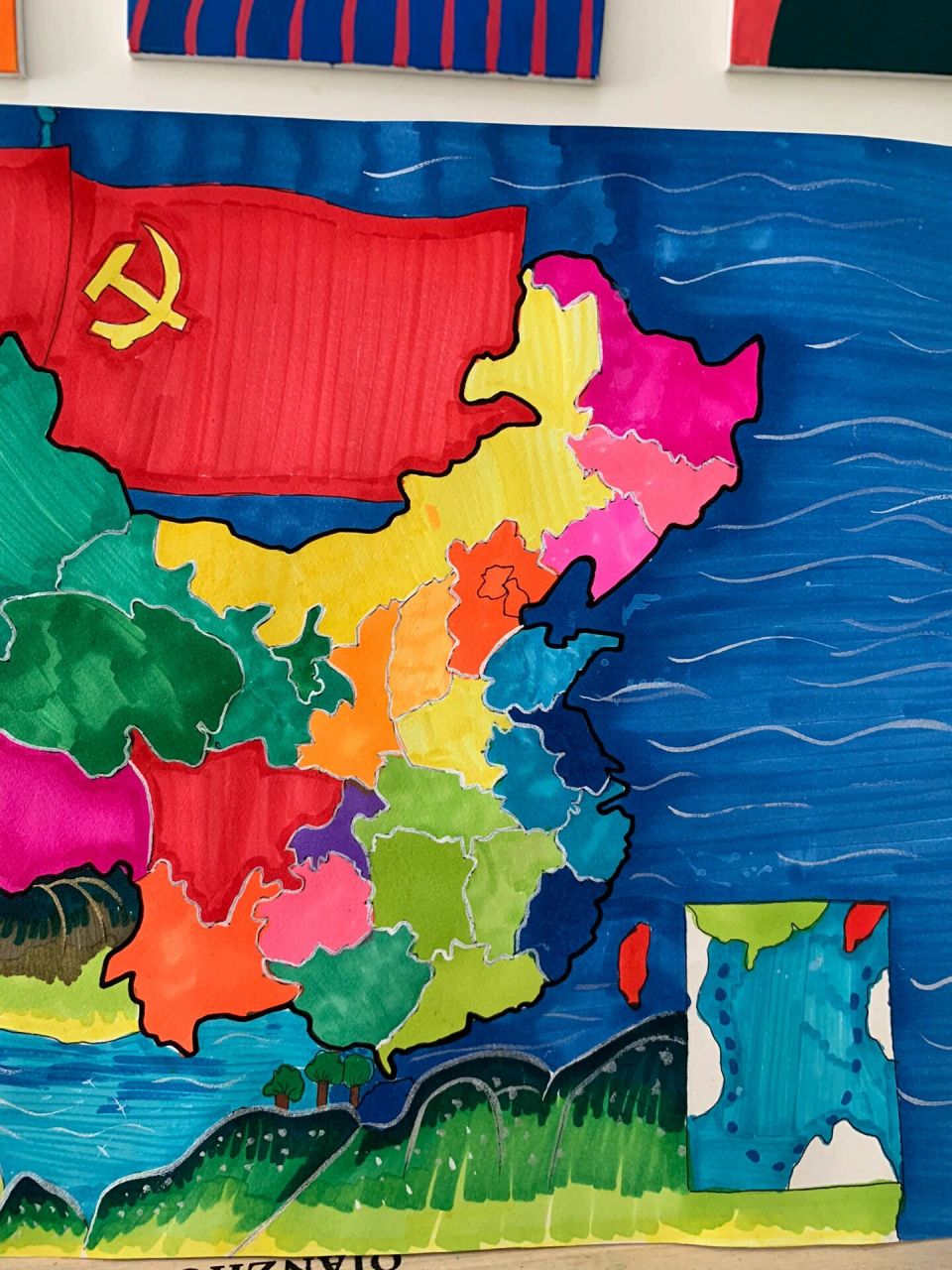 中国地图手绘 这幅画采用的是"绿水青山就是金山银山"的理念去绘画,人